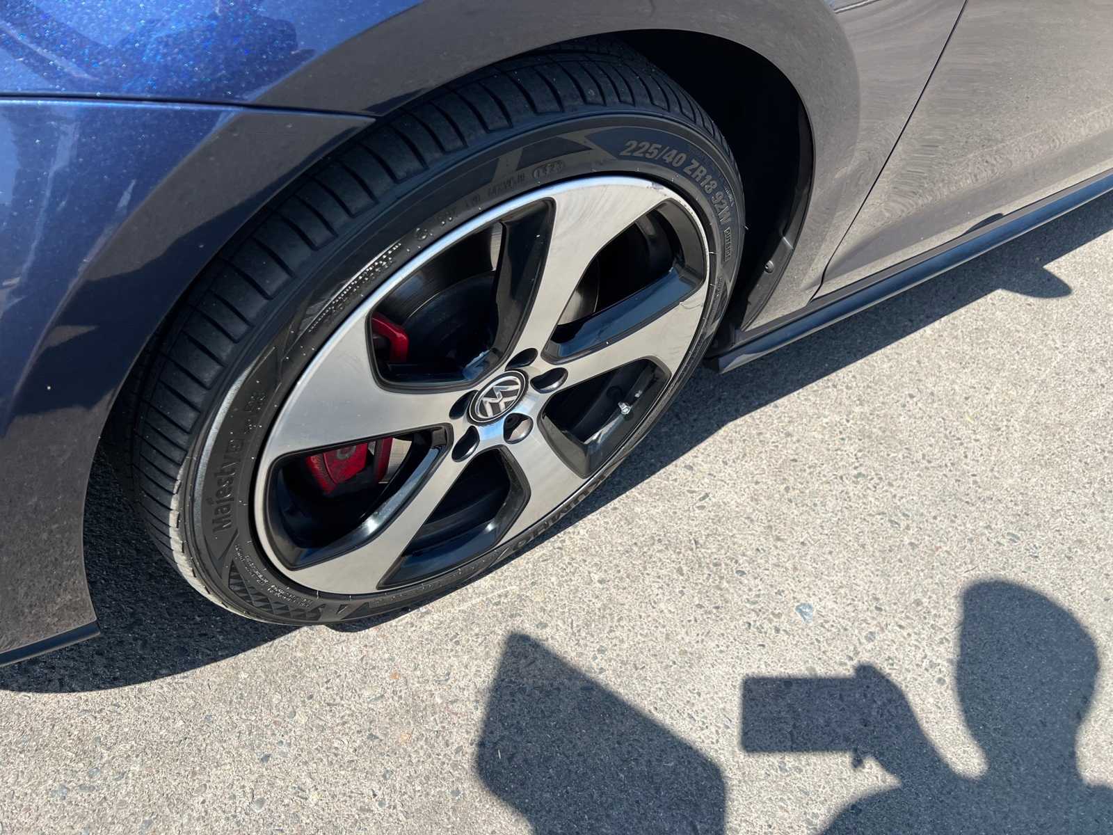 2017 Volkswagen Golf GTI Autobahn 11