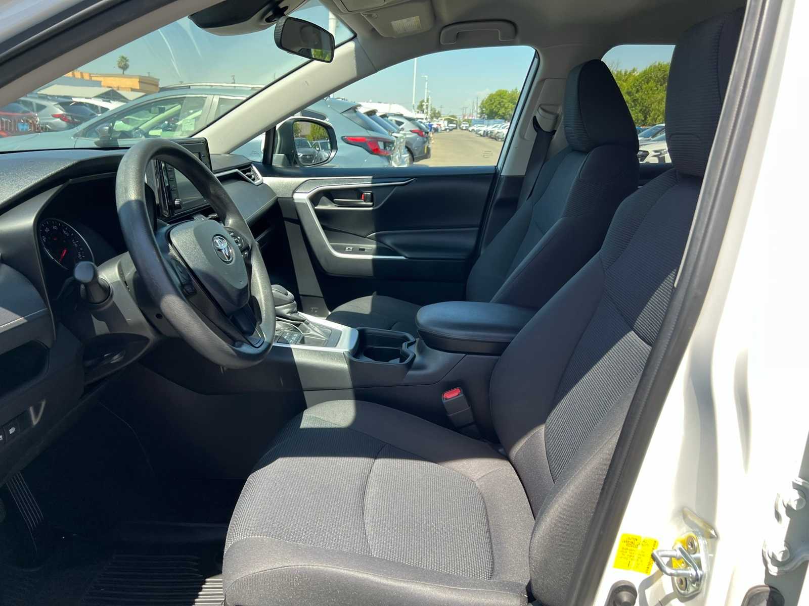 Thumbnail: 2021 Toyota RAV4 - 15