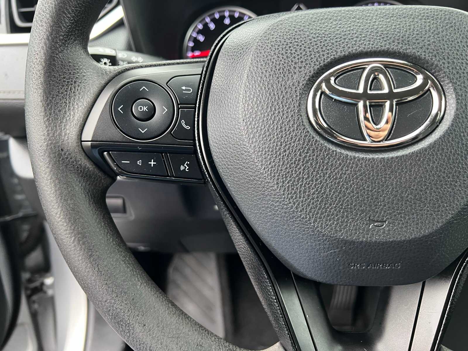 Thumbnail: 2022 Toyota RAV4 - 31