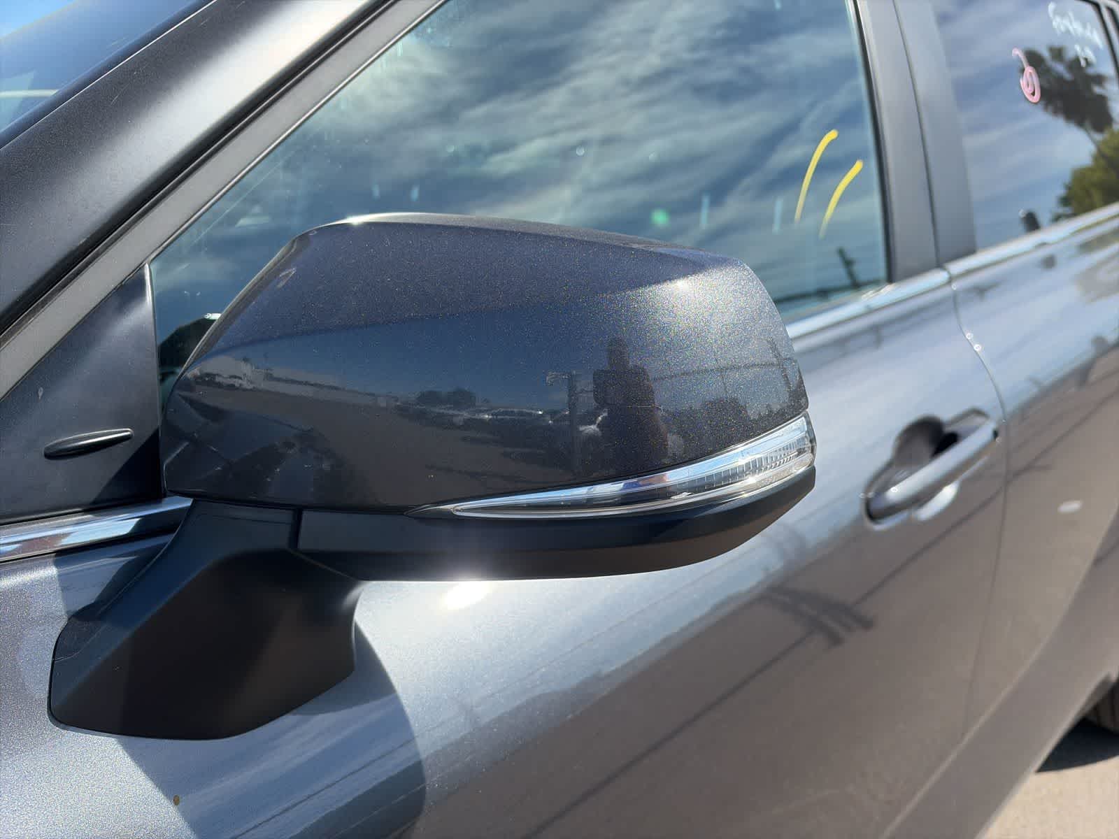 Thumbnail: 2025 Toyota Highlander - 28