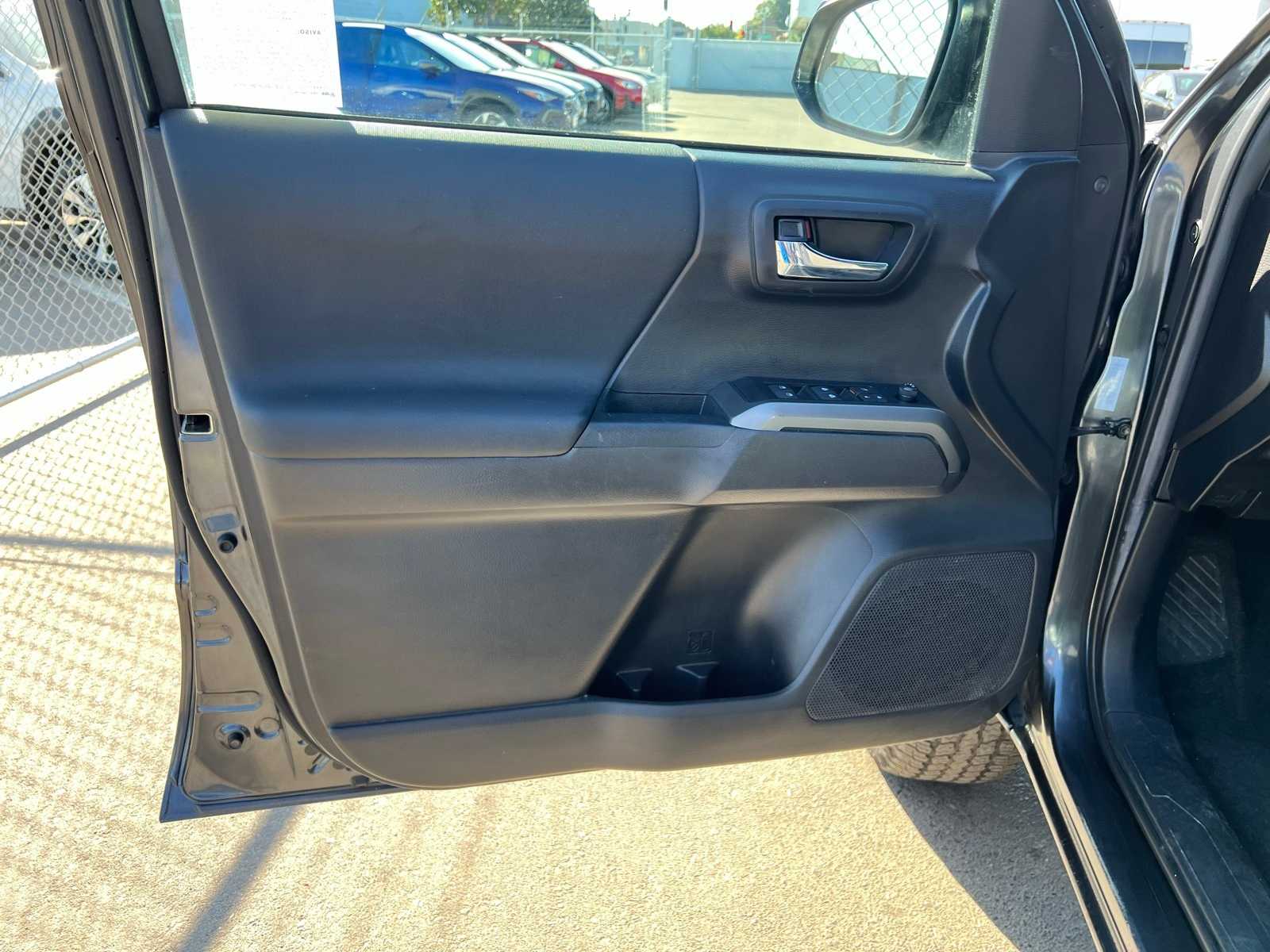 Thumbnail: 2023 Toyota Tacoma - 16