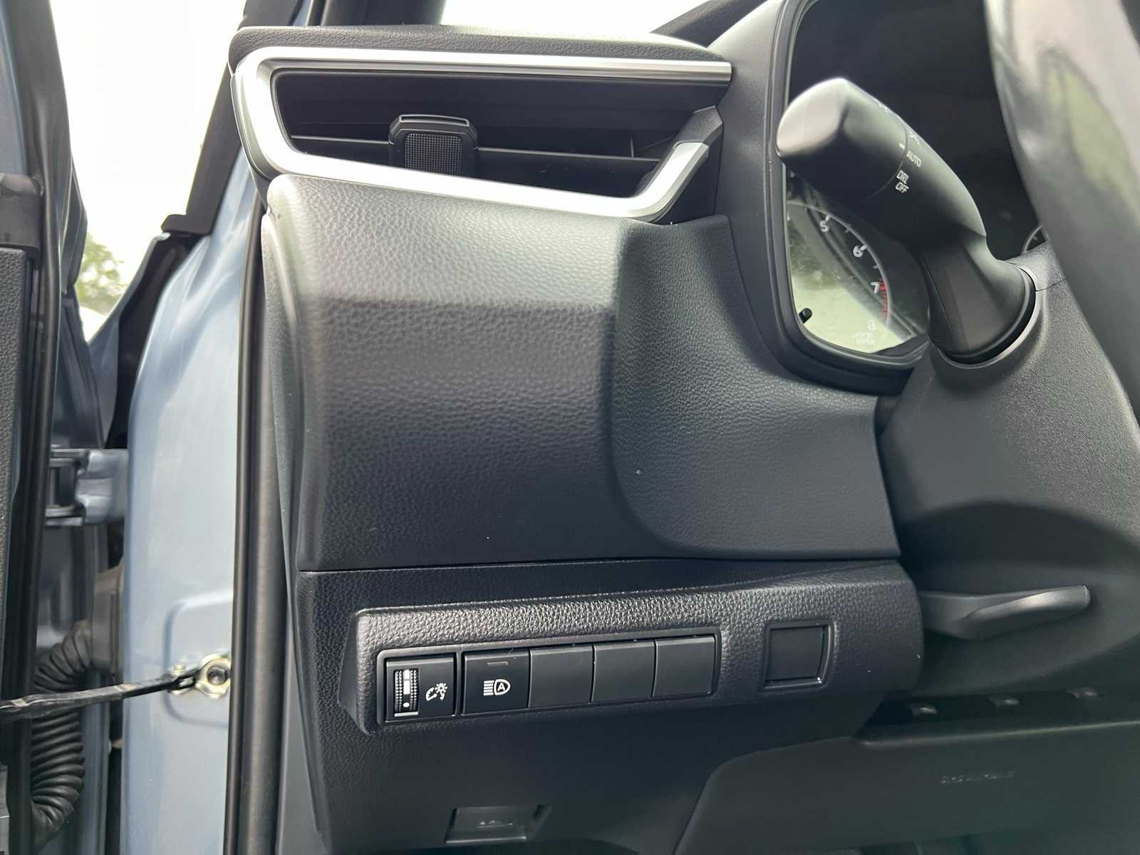 Thumbnail: 2024 Toyota Corolla - 33