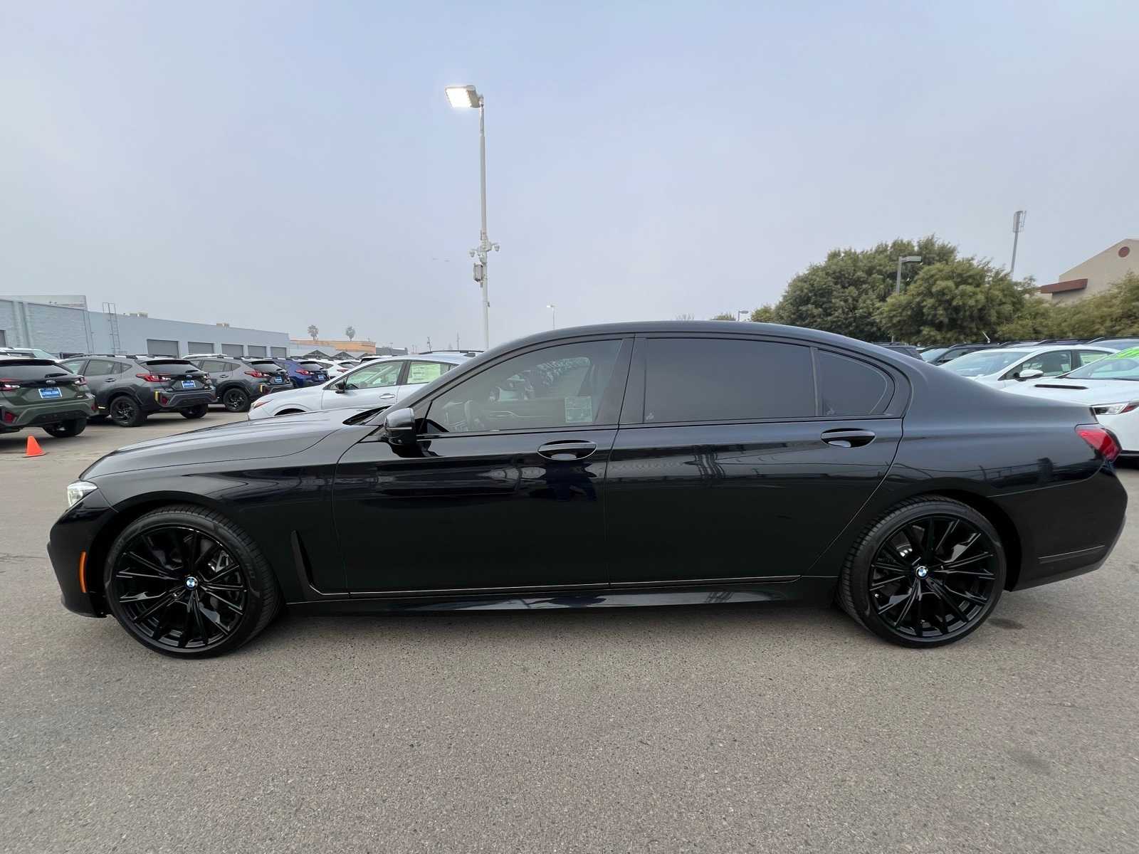 Thumbnail: 2021 BMW 7 Series - 2