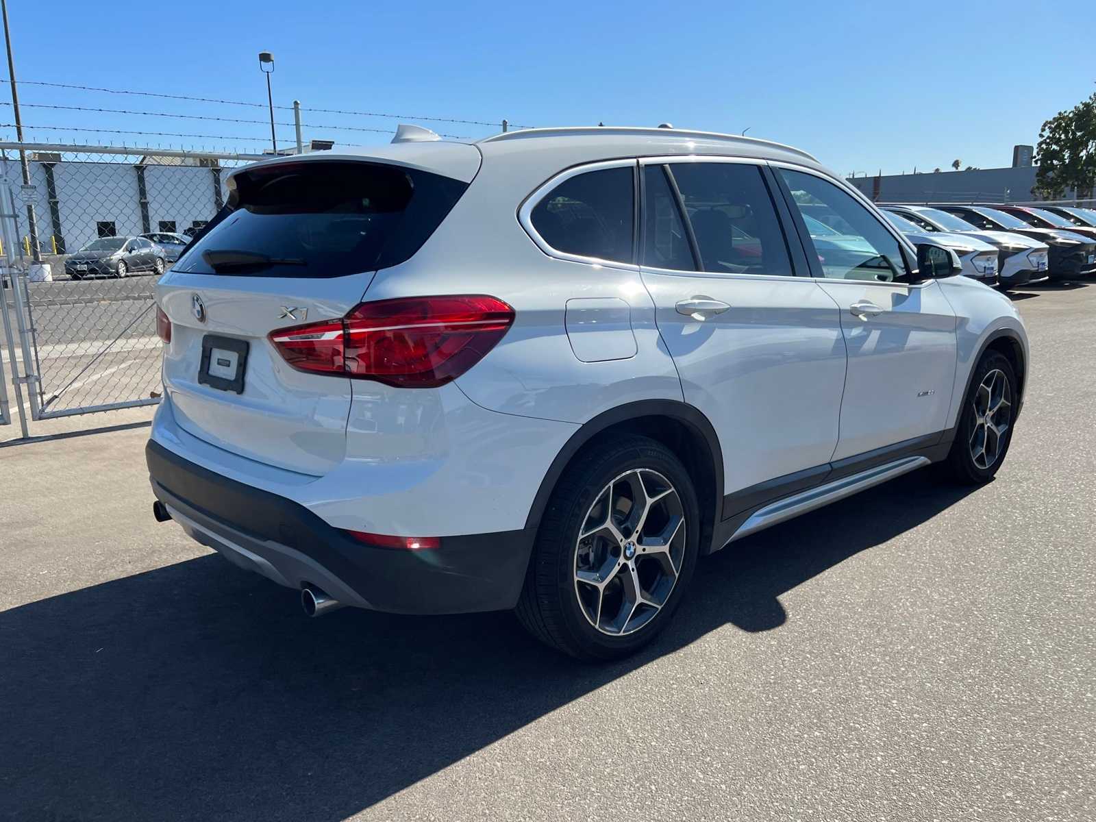 Thumbnail: 2016 BMW X1 - 8