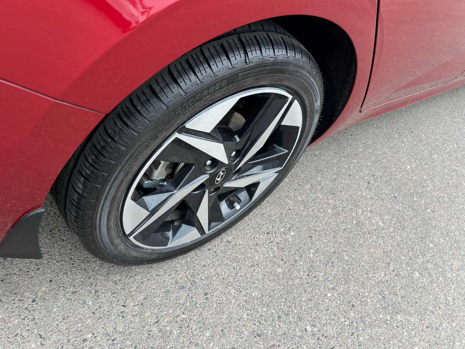 Thumbnail: 2023 Hyundai Elantra - 20