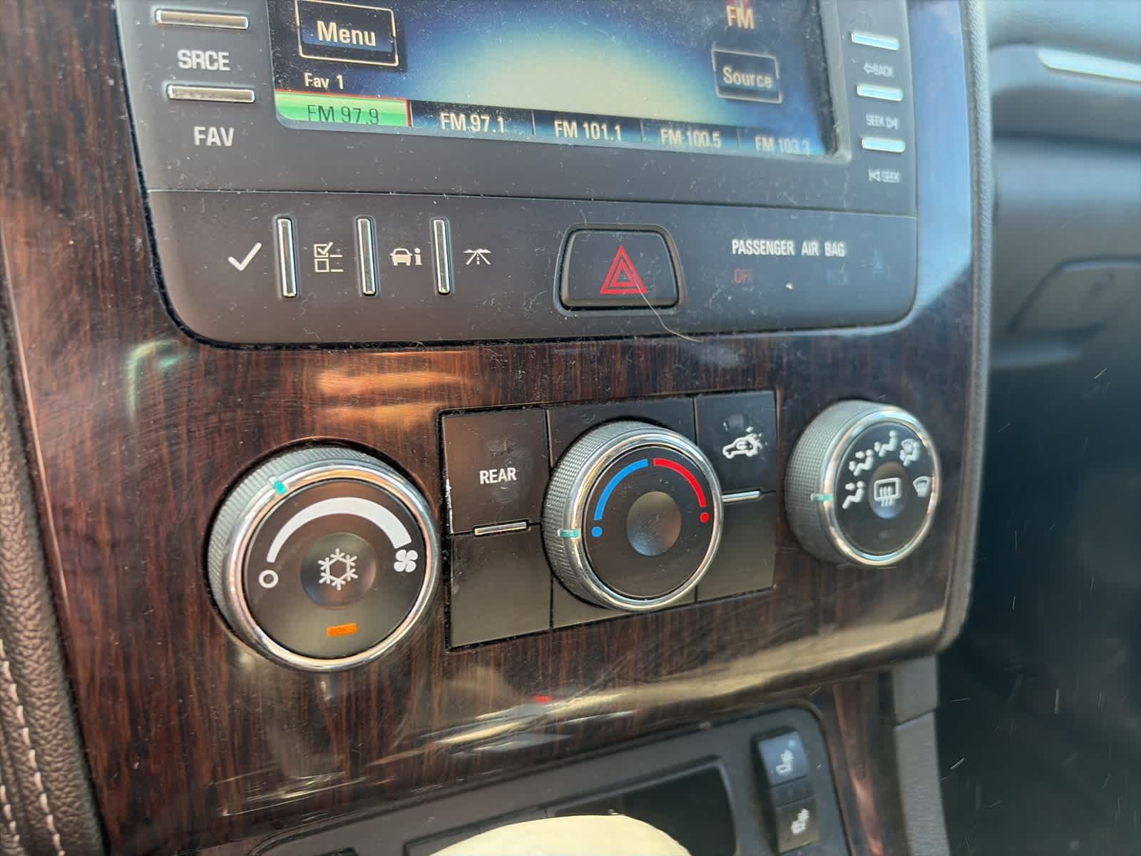 Thumbnail: 2017 Chevrolet Traverse - 29