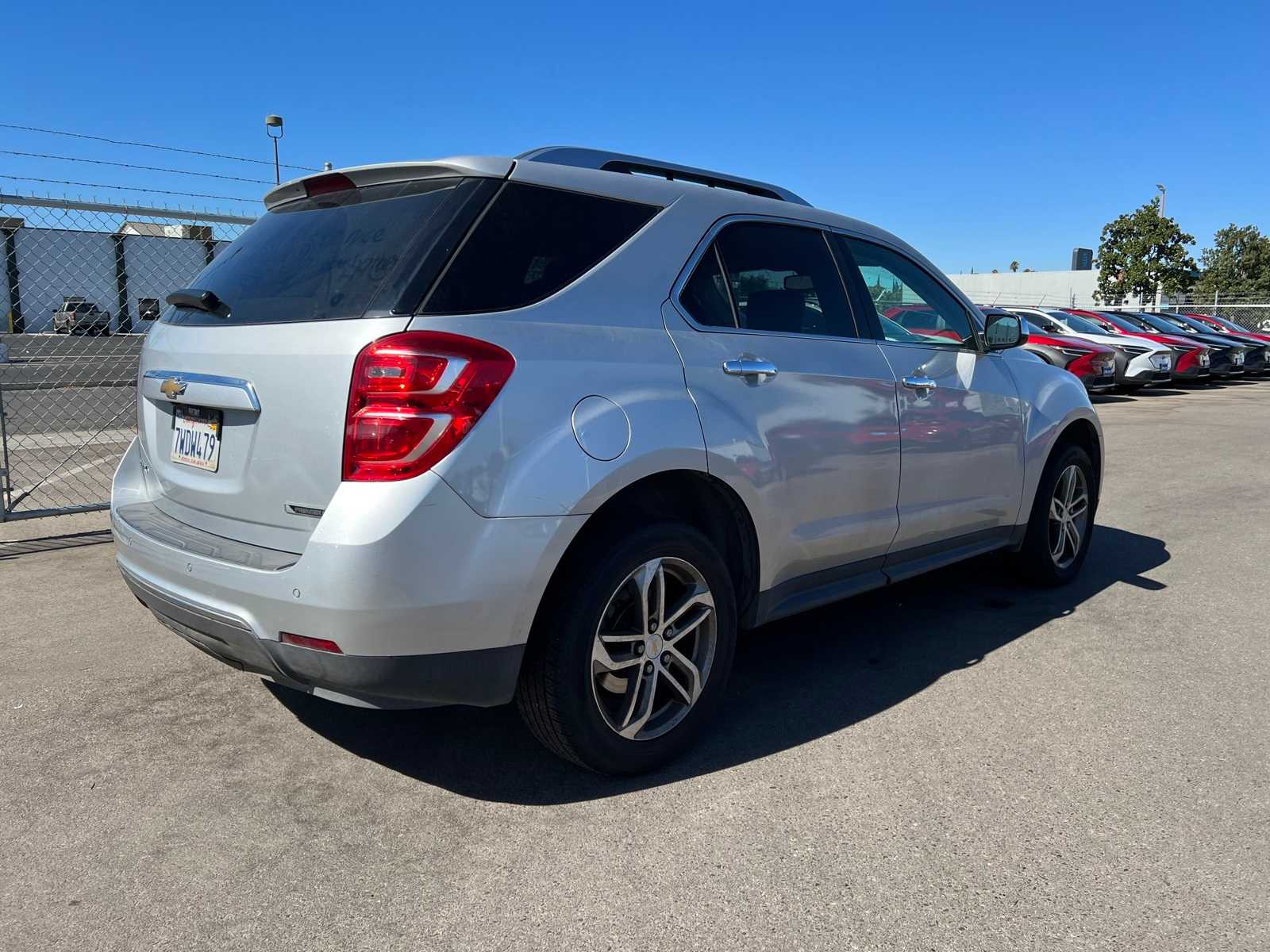 Thumbnail: 2017 Chevrolet Equinox - 9