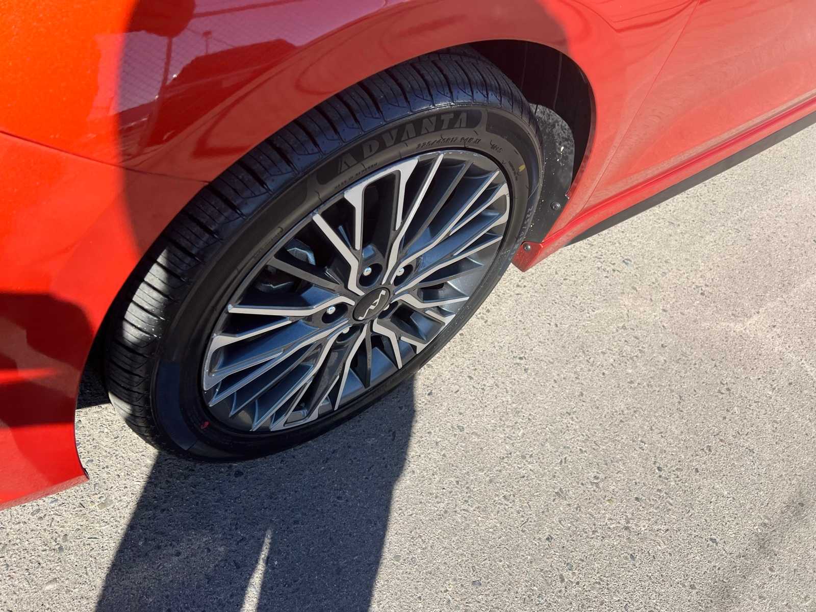 Thumbnail: 2023 Kia Forte - 12