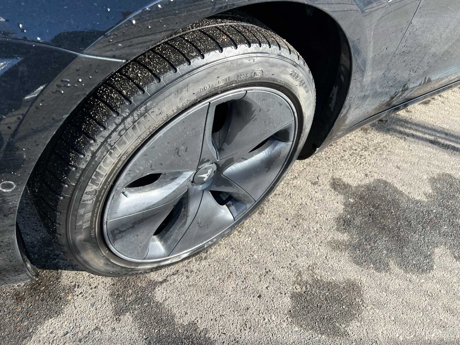 Thumbnail: 2020 Tesla Model 3 - 11