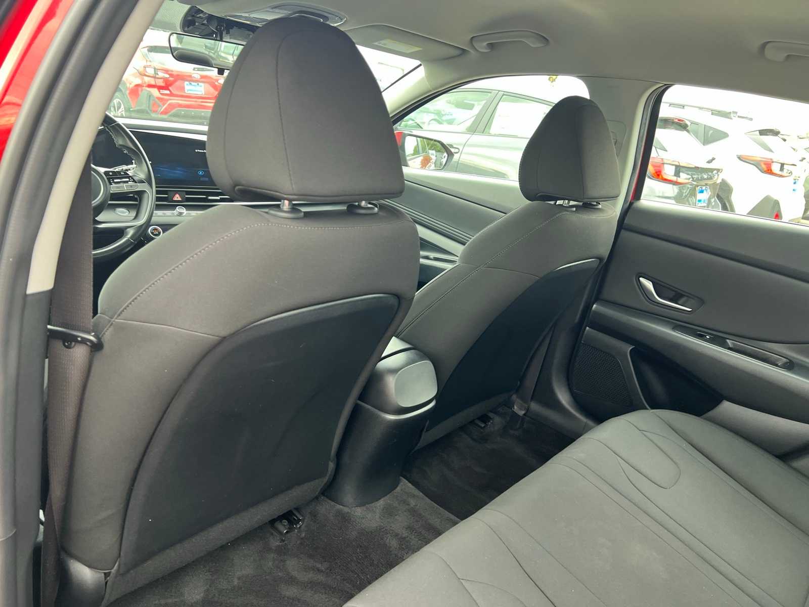 Thumbnail: 2023 Hyundai Elantra - 17