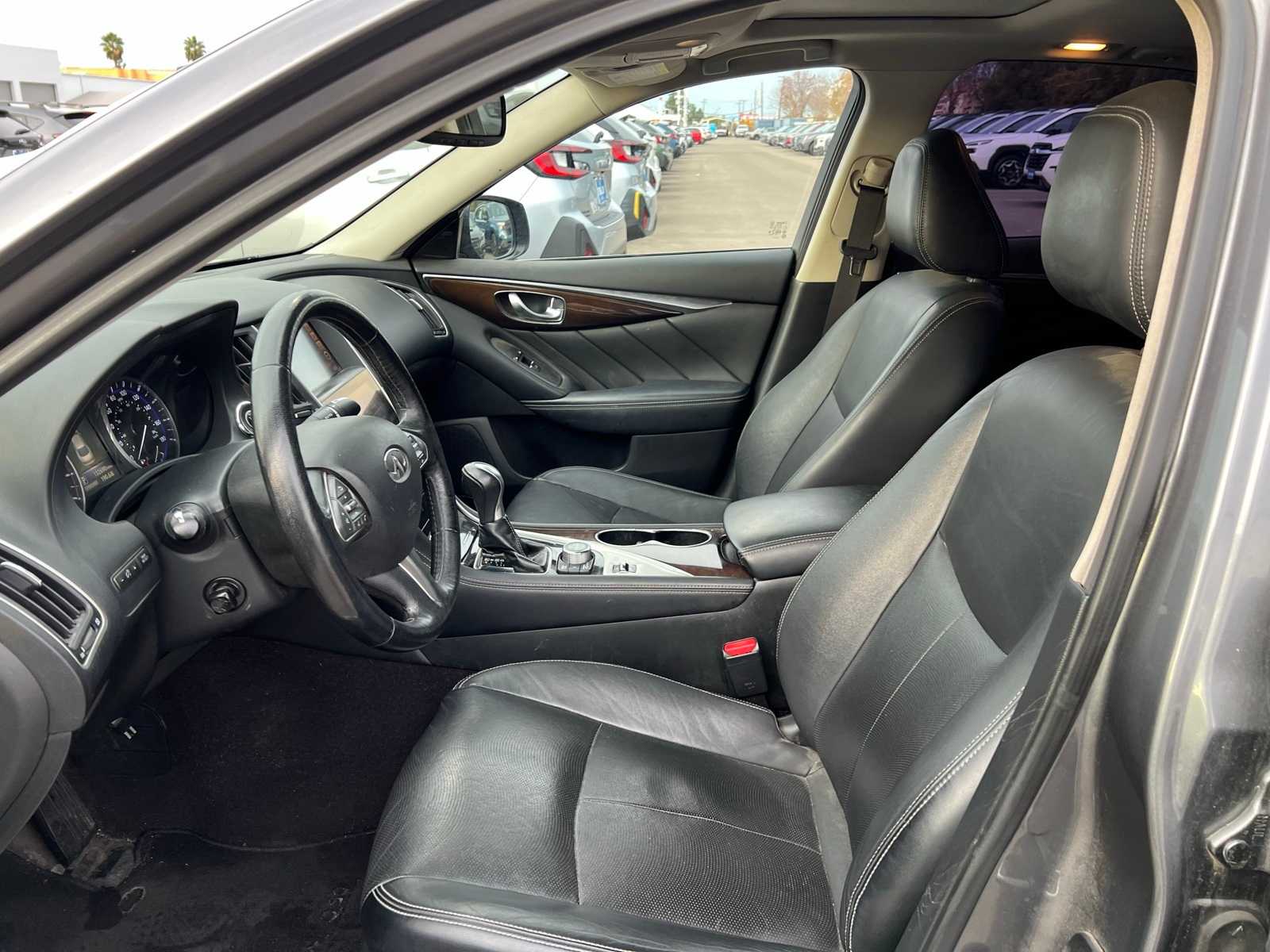 Thumbnail: 2016 INFINITI Q50 - 14