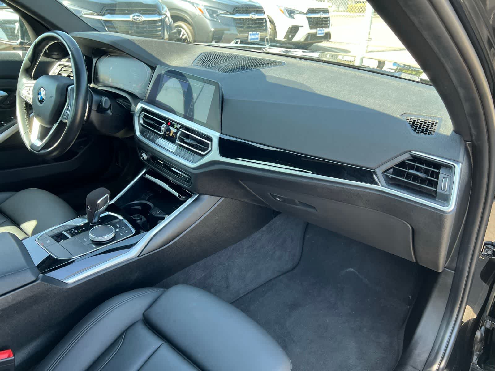 Thumbnail: 2019 BMW 3 Series - 25