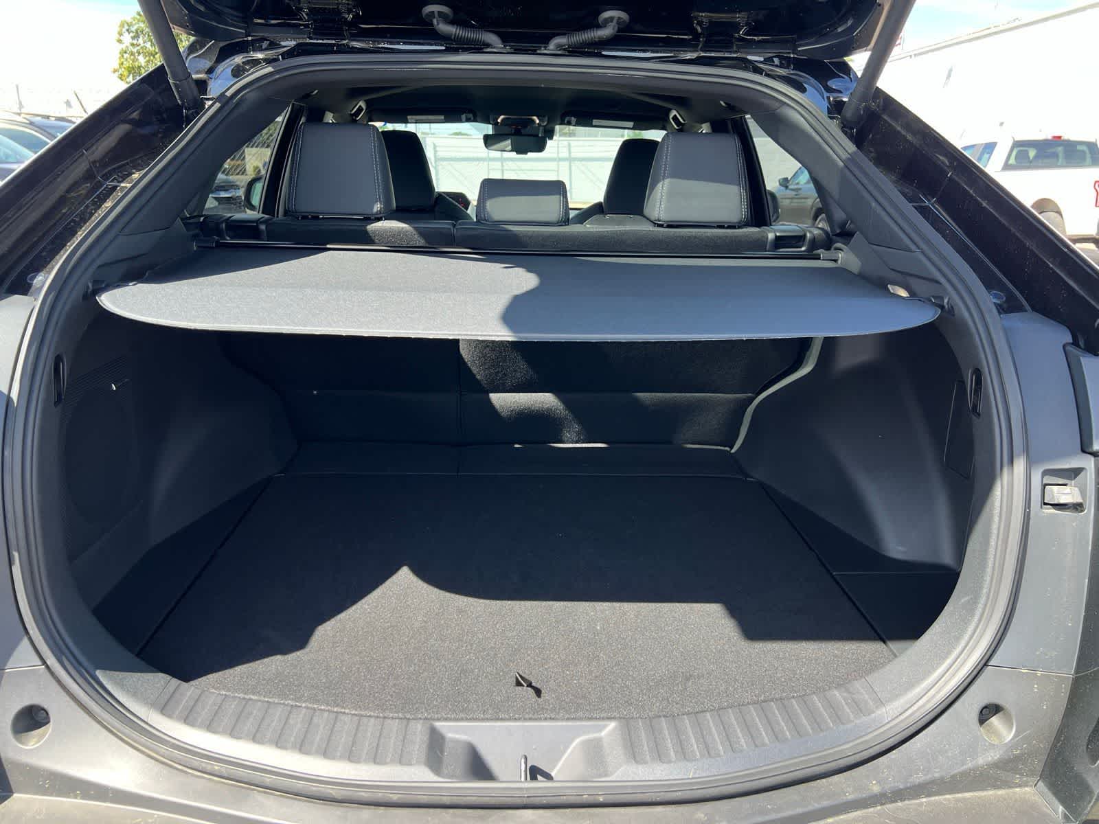 Thumbnail: 2025 Subaru Solterra - 8