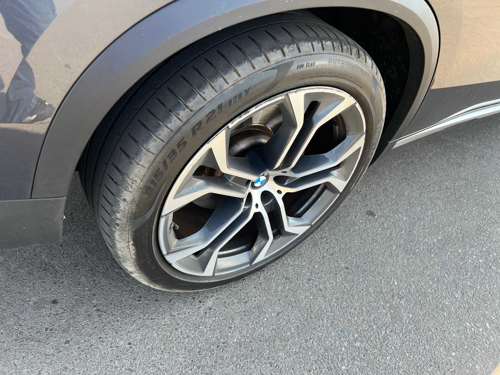 Thumbnail: 2022 BMW X5 - 21