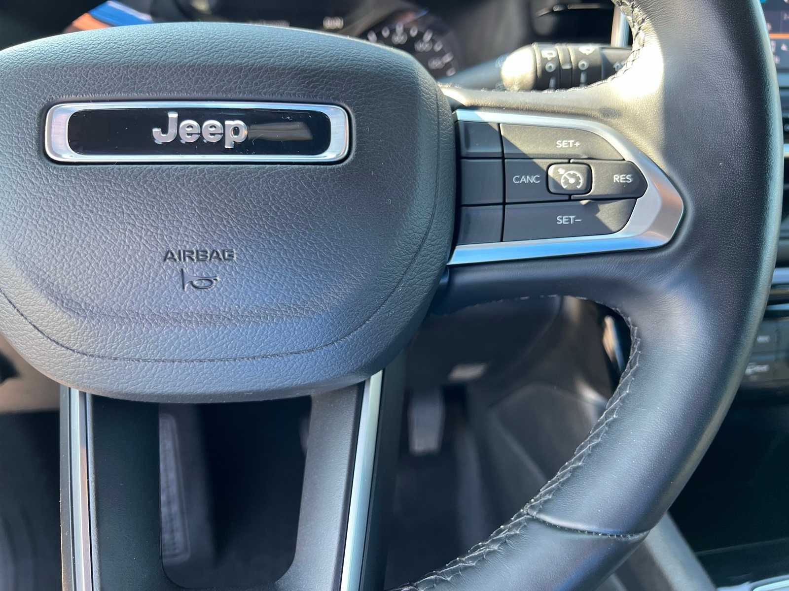 Thumbnail: 2022 Jeep Compass - 35