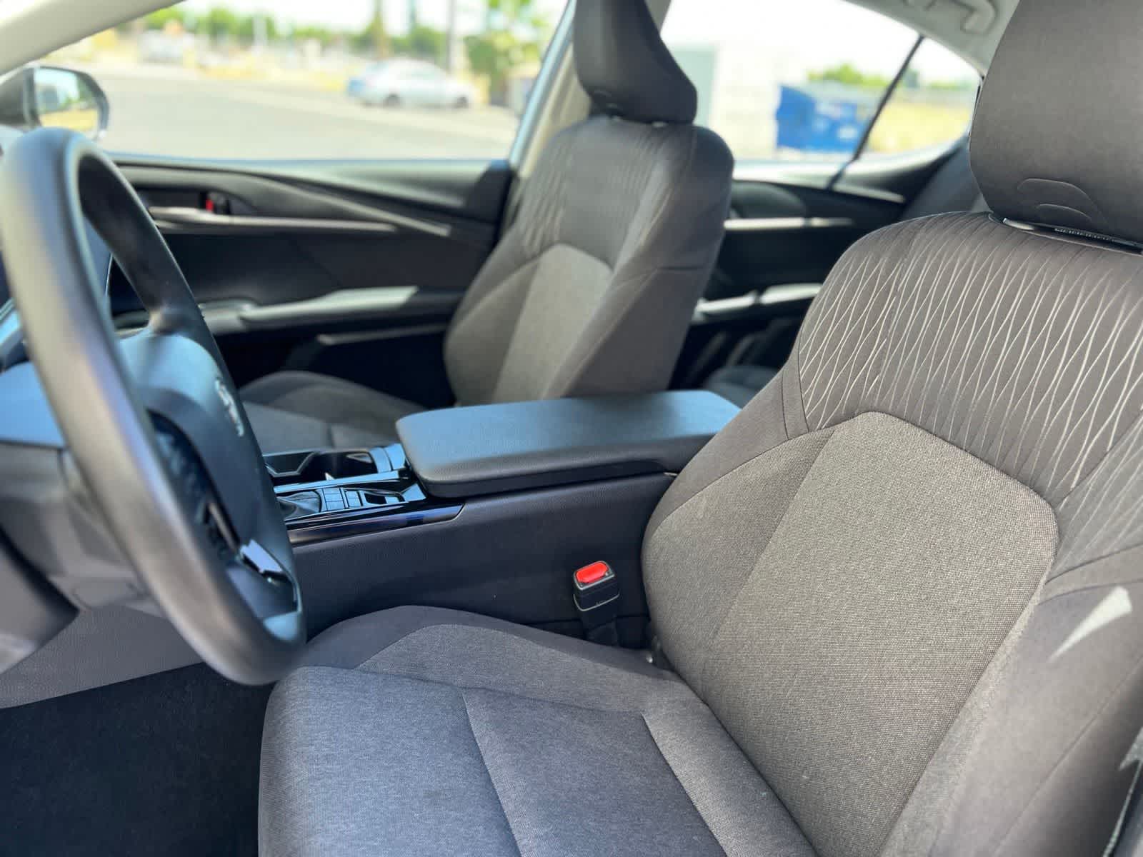 Thumbnail: 2025 Toyota Camry - 25
