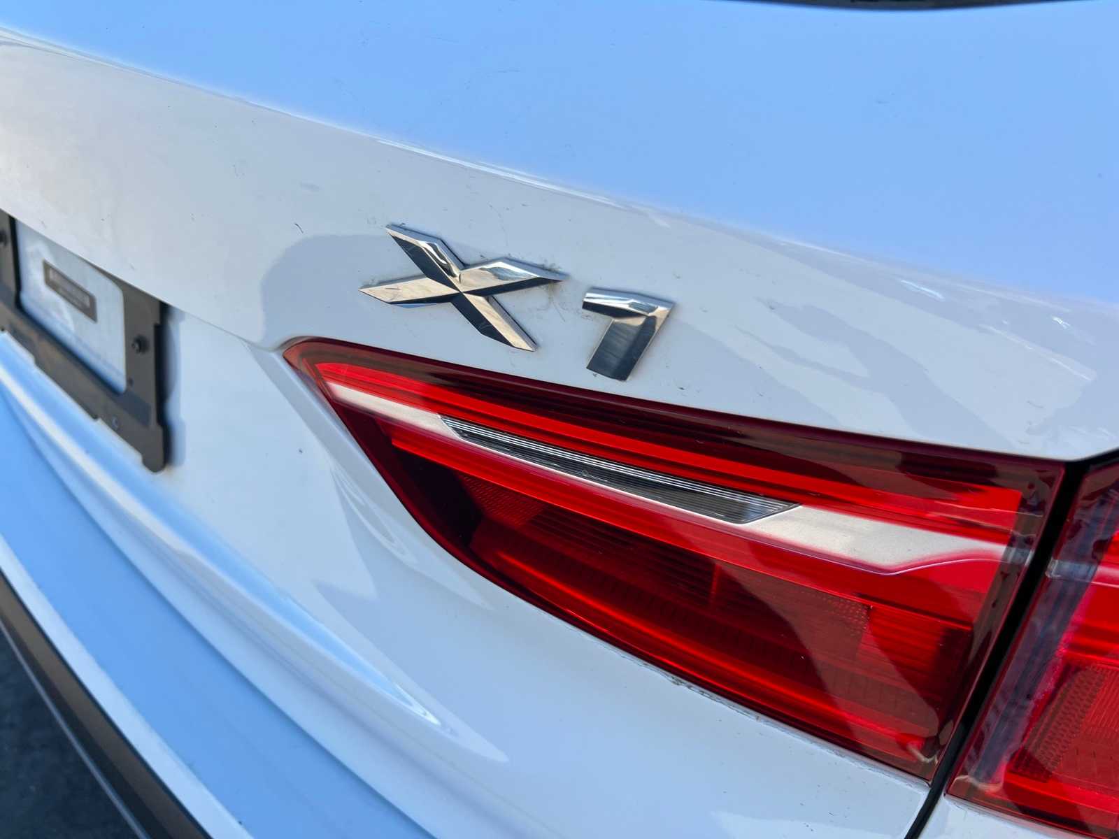 Thumbnail: 2016 BMW X1 - 6