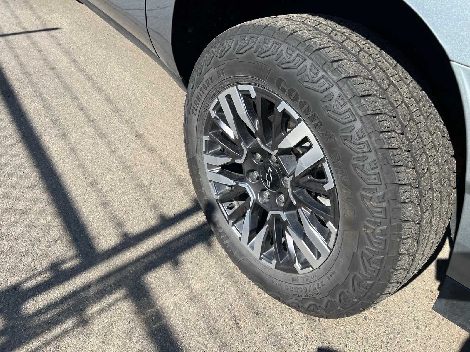 Thumbnail: 2025 Chevrolet Suburban - 15