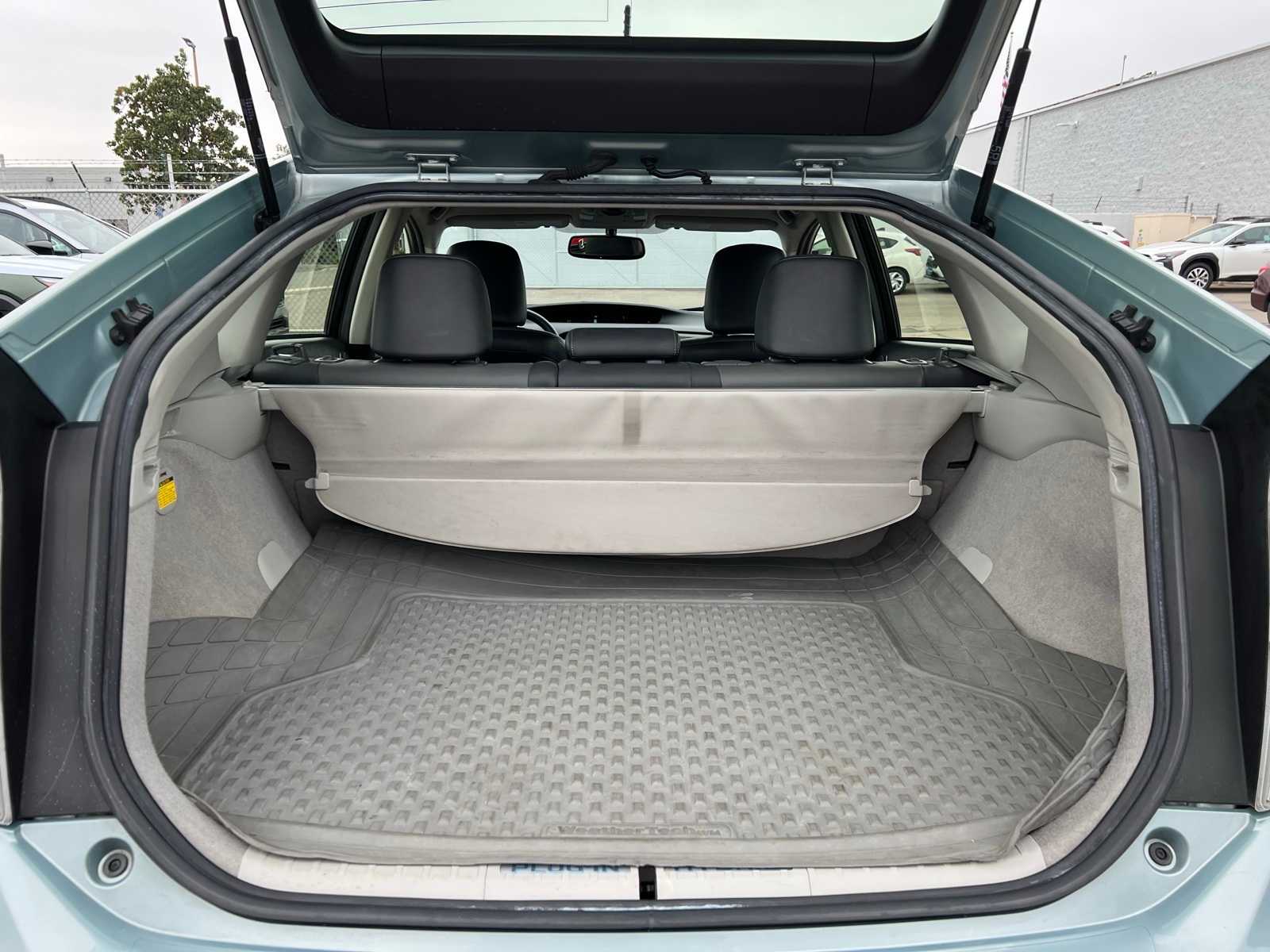 Thumbnail: 2012 Toyota Prius - 8