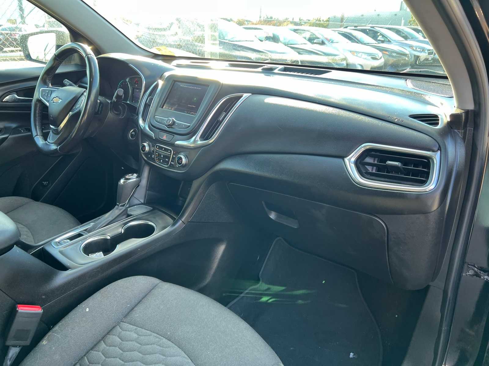 Thumbnail: 2020 Chevrolet Equinox - 26