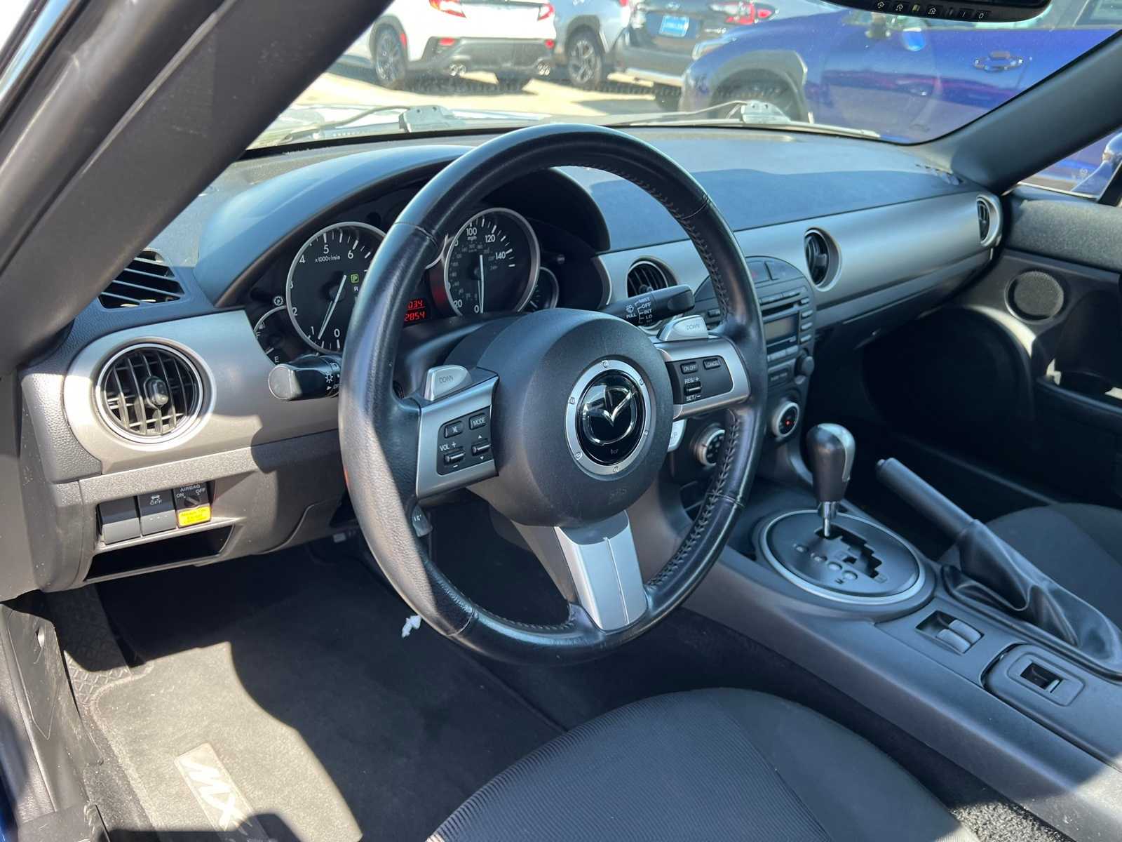 Thumbnail: 2012 Mazda MX-5 Miata - 14
