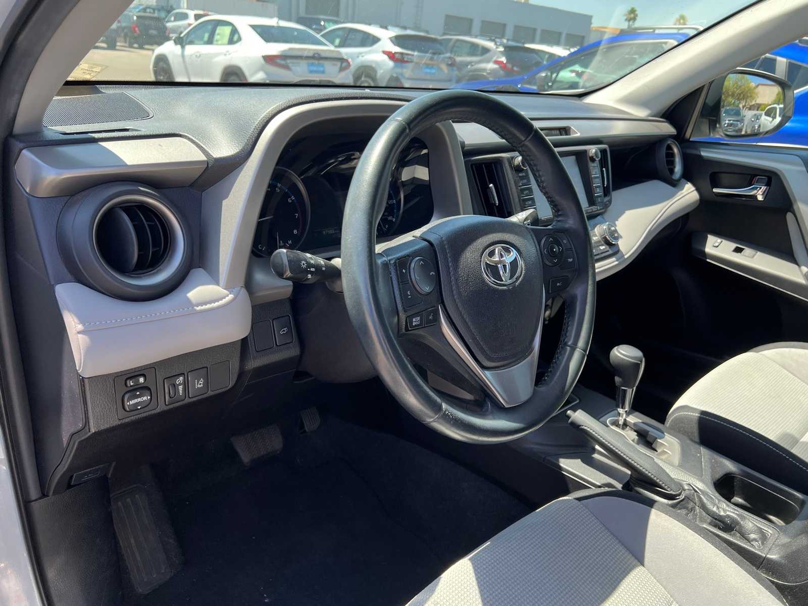 Thumbnail: 2017 Toyota RAV4 - 14