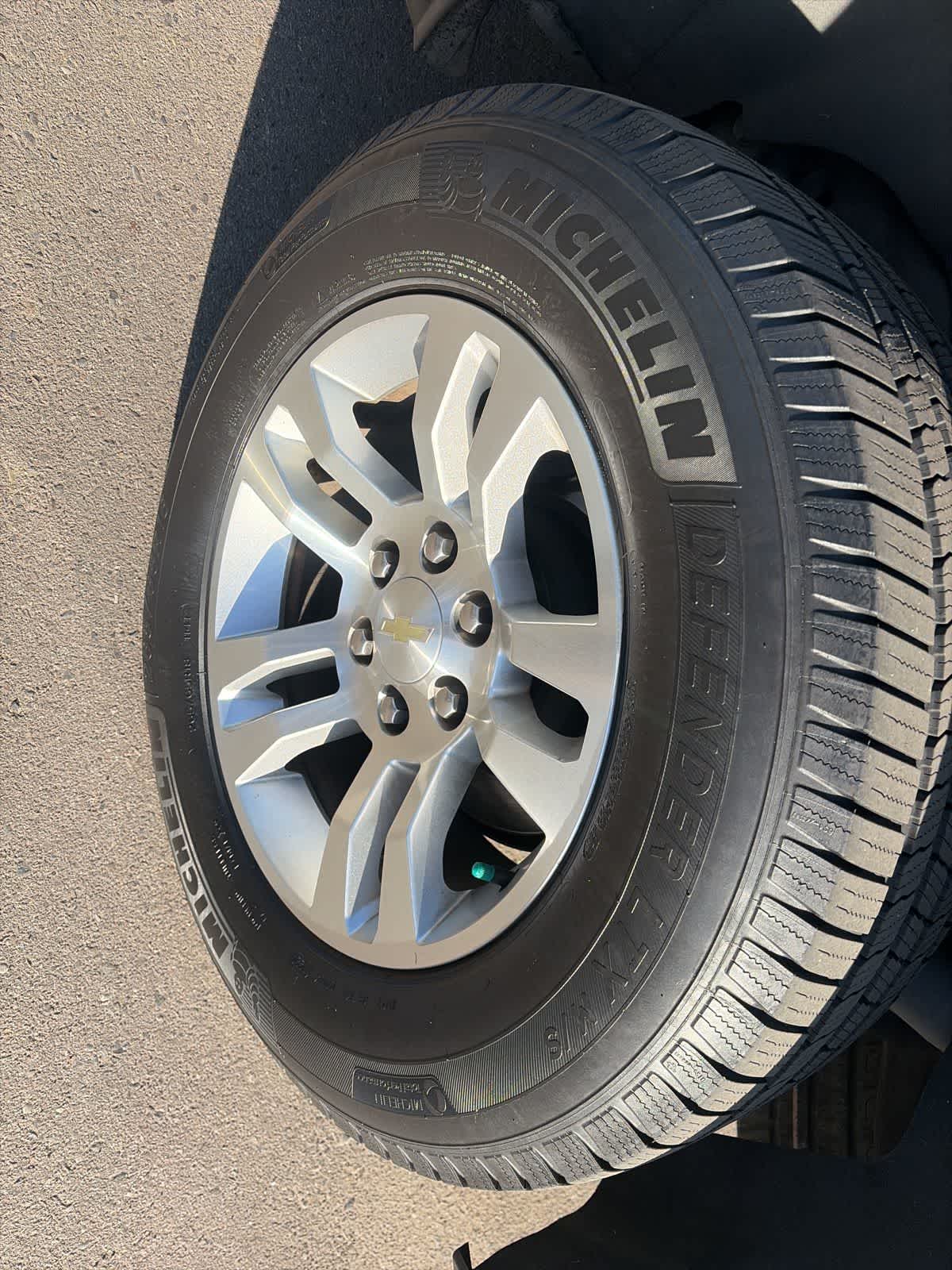 Thumbnail: 2017 Chevrolet Suburban - 19