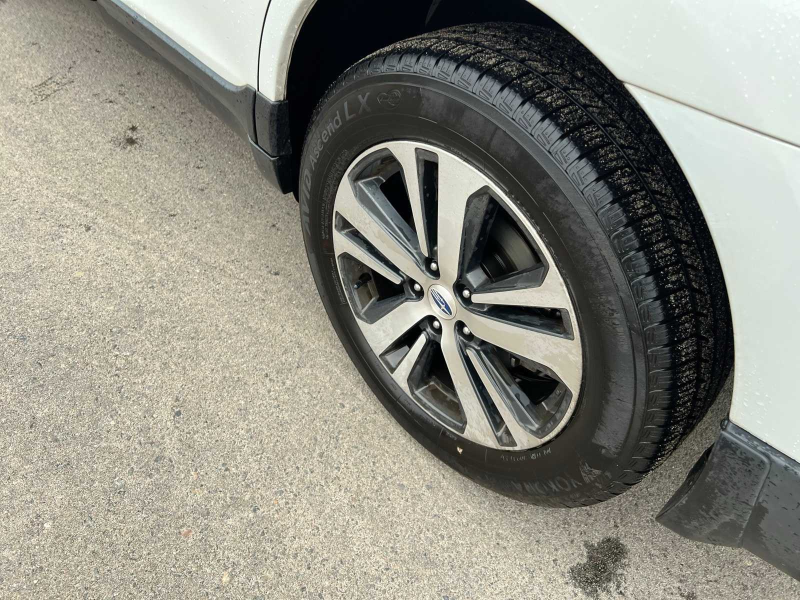 Thumbnail: 2019 Subaru Outback - 17