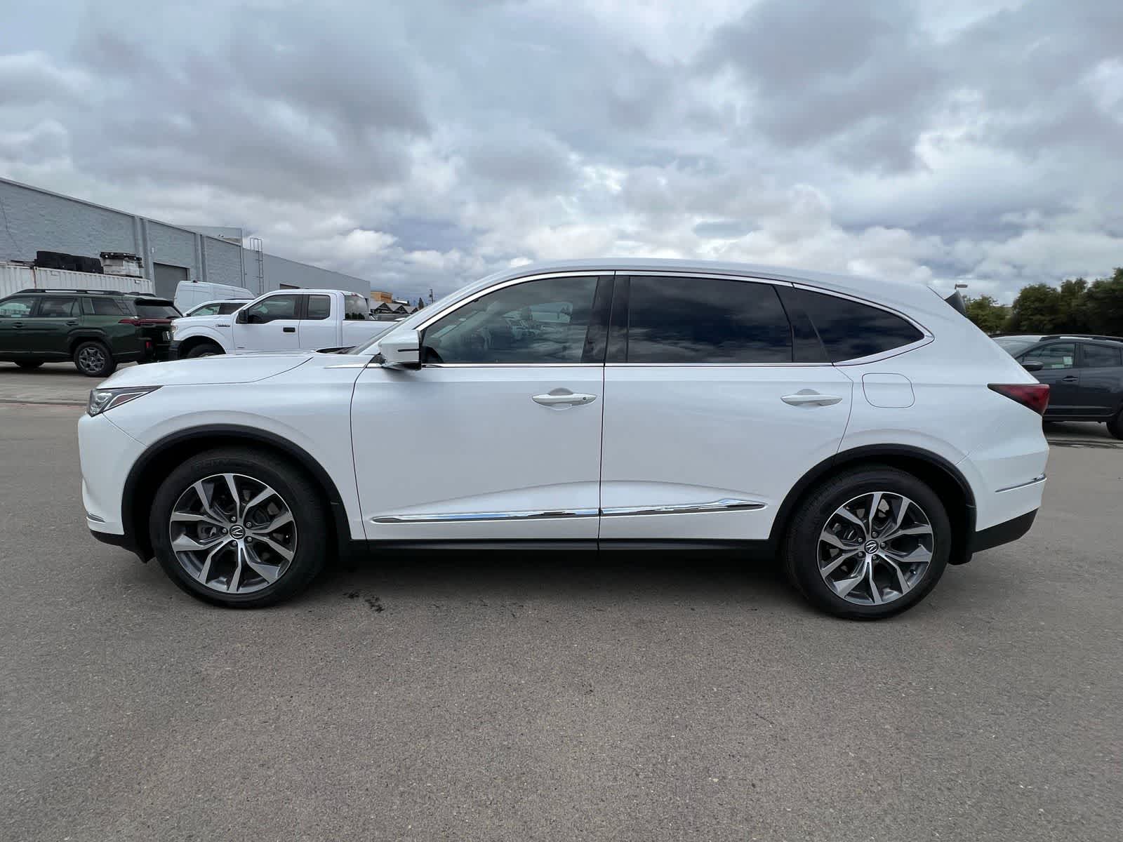 Thumbnail: 2023 Acura MDX - 2