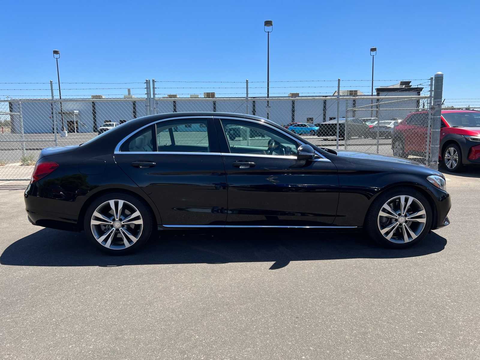 Thumbnail: 2016 Mercedes-Benz C-Class - 8