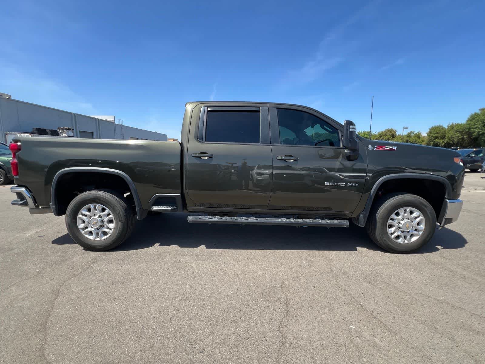 Thumbnail: 2022 Chevrolet Silverado 3500 - 10