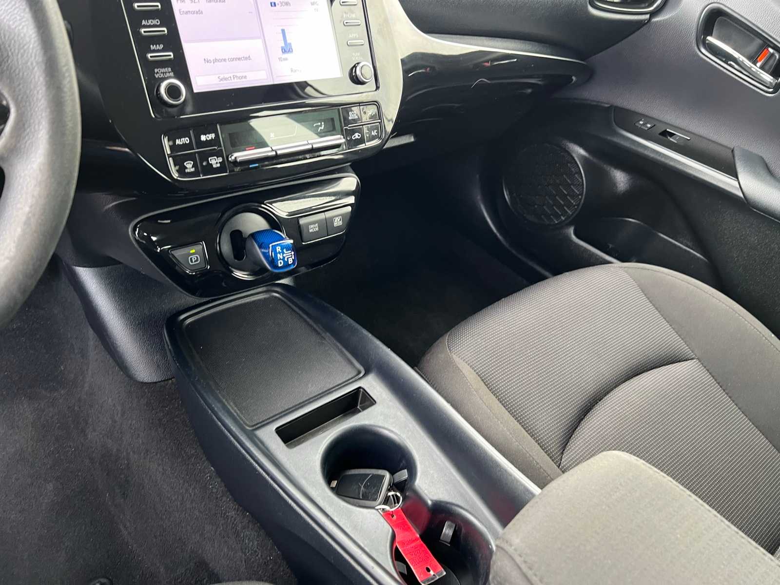 Thumbnail: 2020 Toyota Prius - 42