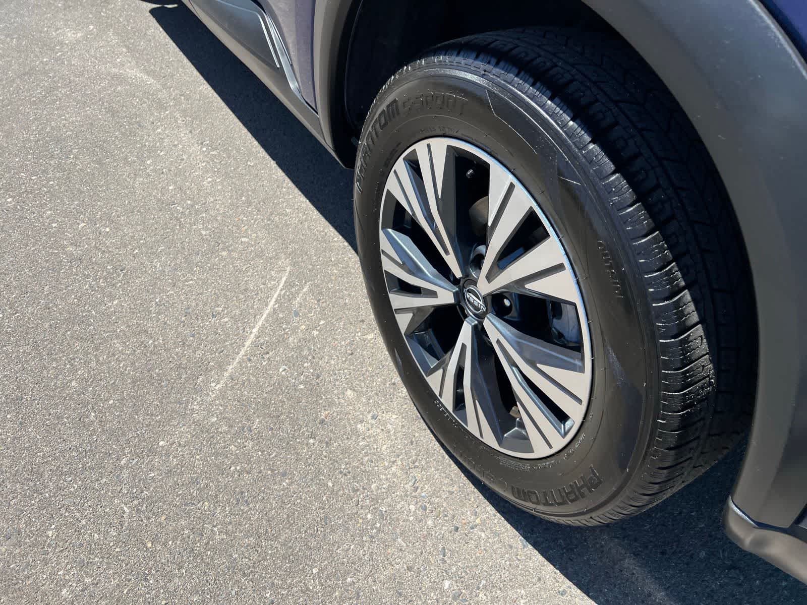 Thumbnail: 2023 Nissan Rogue - 16
