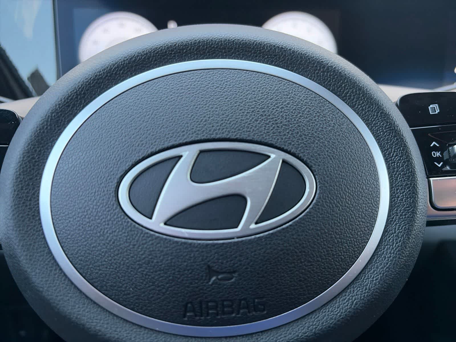 Thumbnail: 2025 Hyundai Elantra - 40