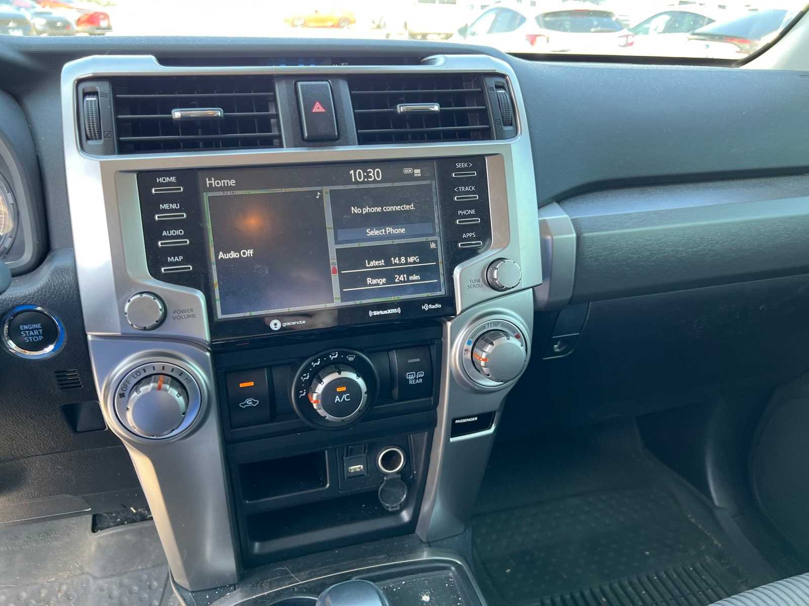 Thumbnail: 2022 Toyota 4Runner - 30