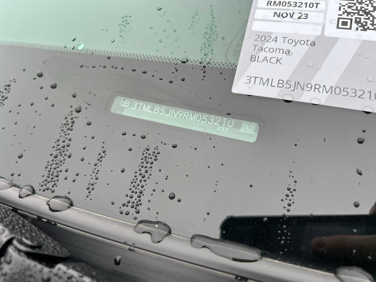 Thumbnail: 2024 Toyota Tacoma - 39