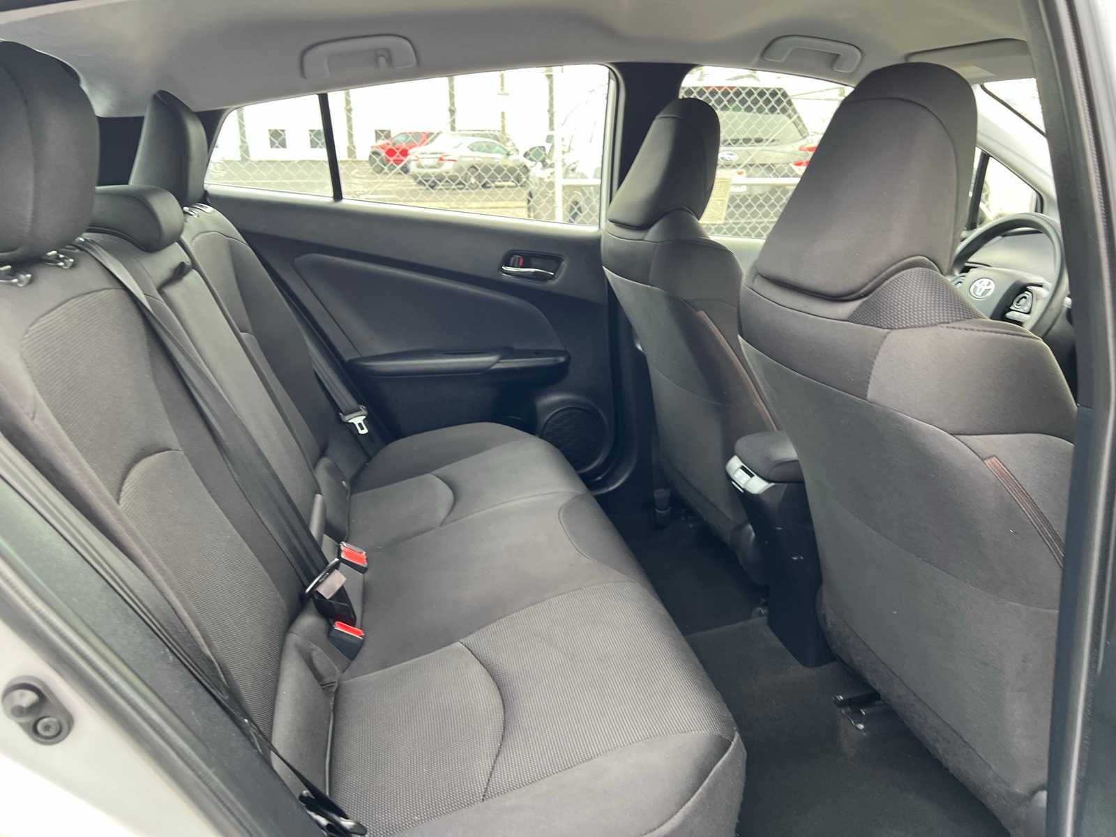 Thumbnail: 2020 Toyota Prius - 23