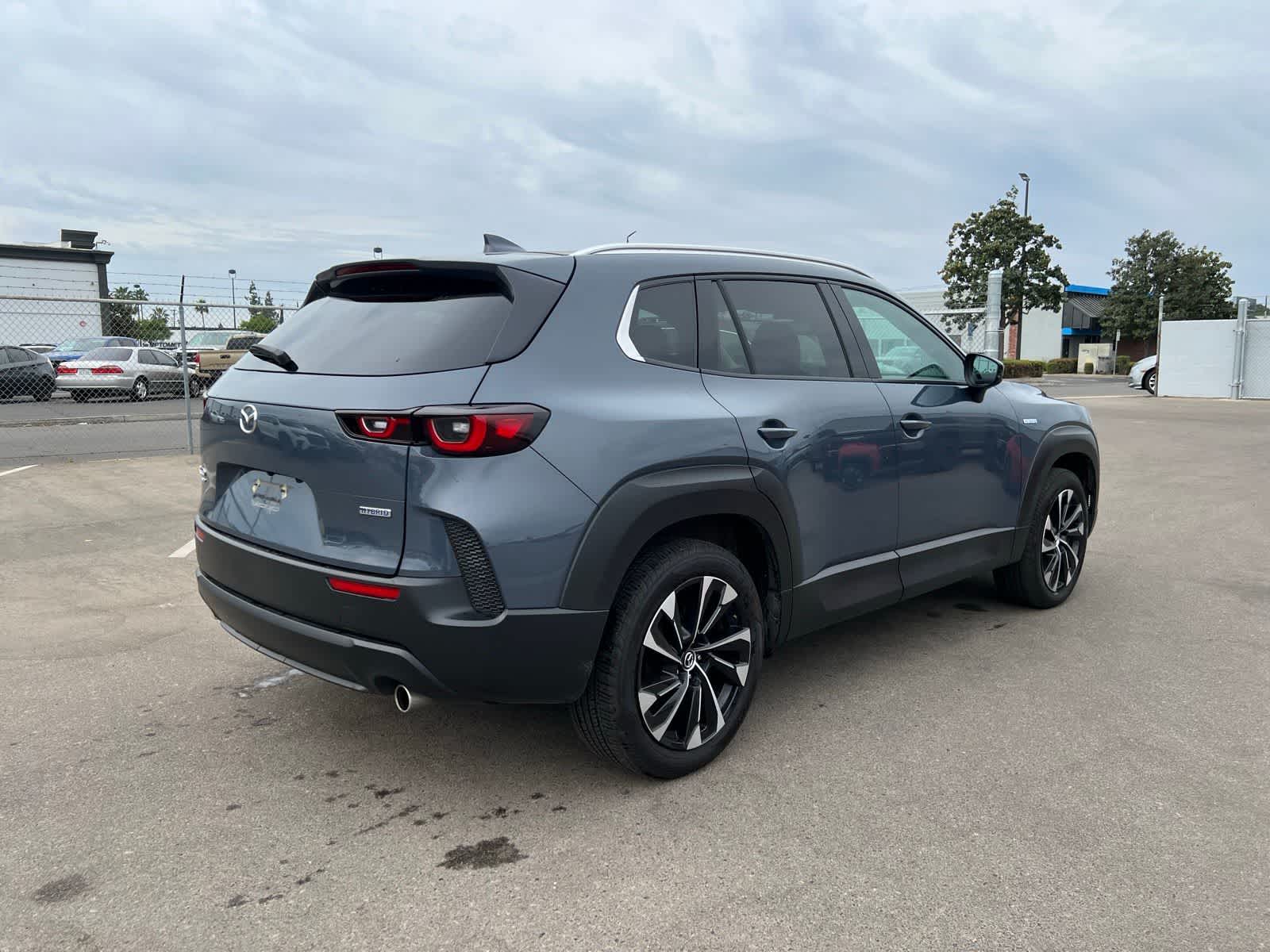 Thumbnail: 2025 Mazda CX-50 - 9