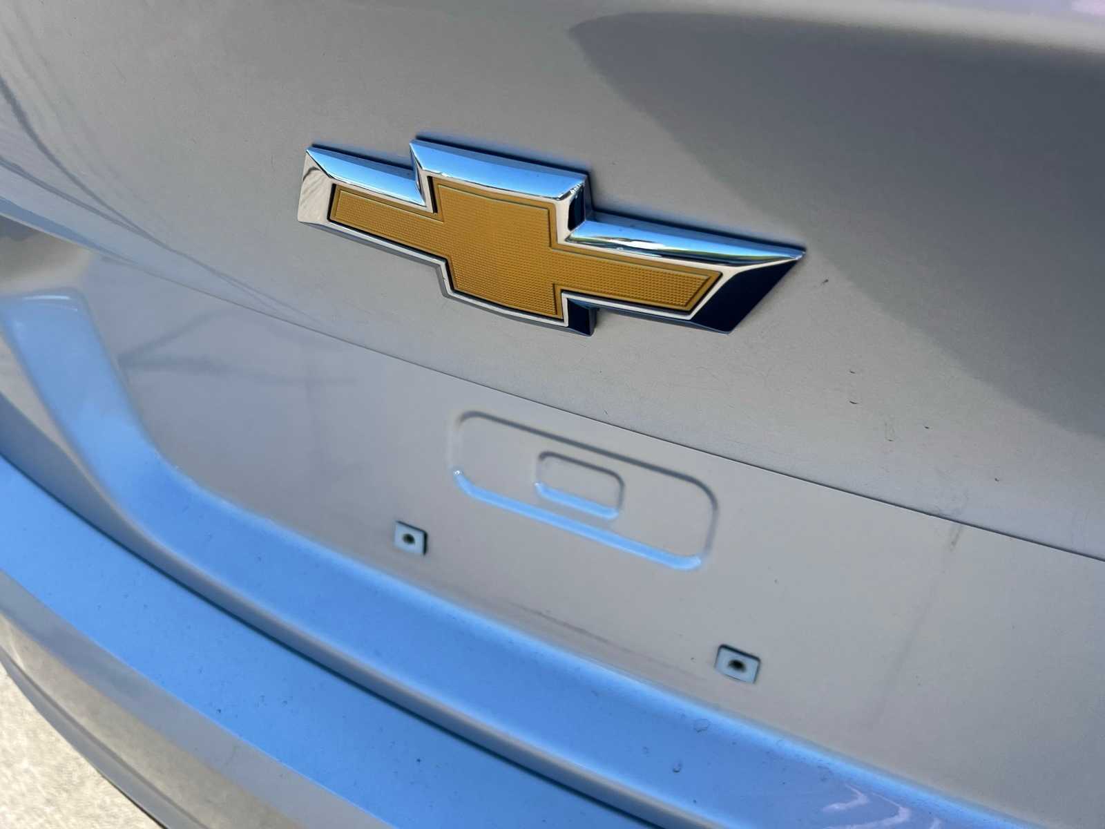 Thumbnail: 2022 Chevrolet Malibu - 6