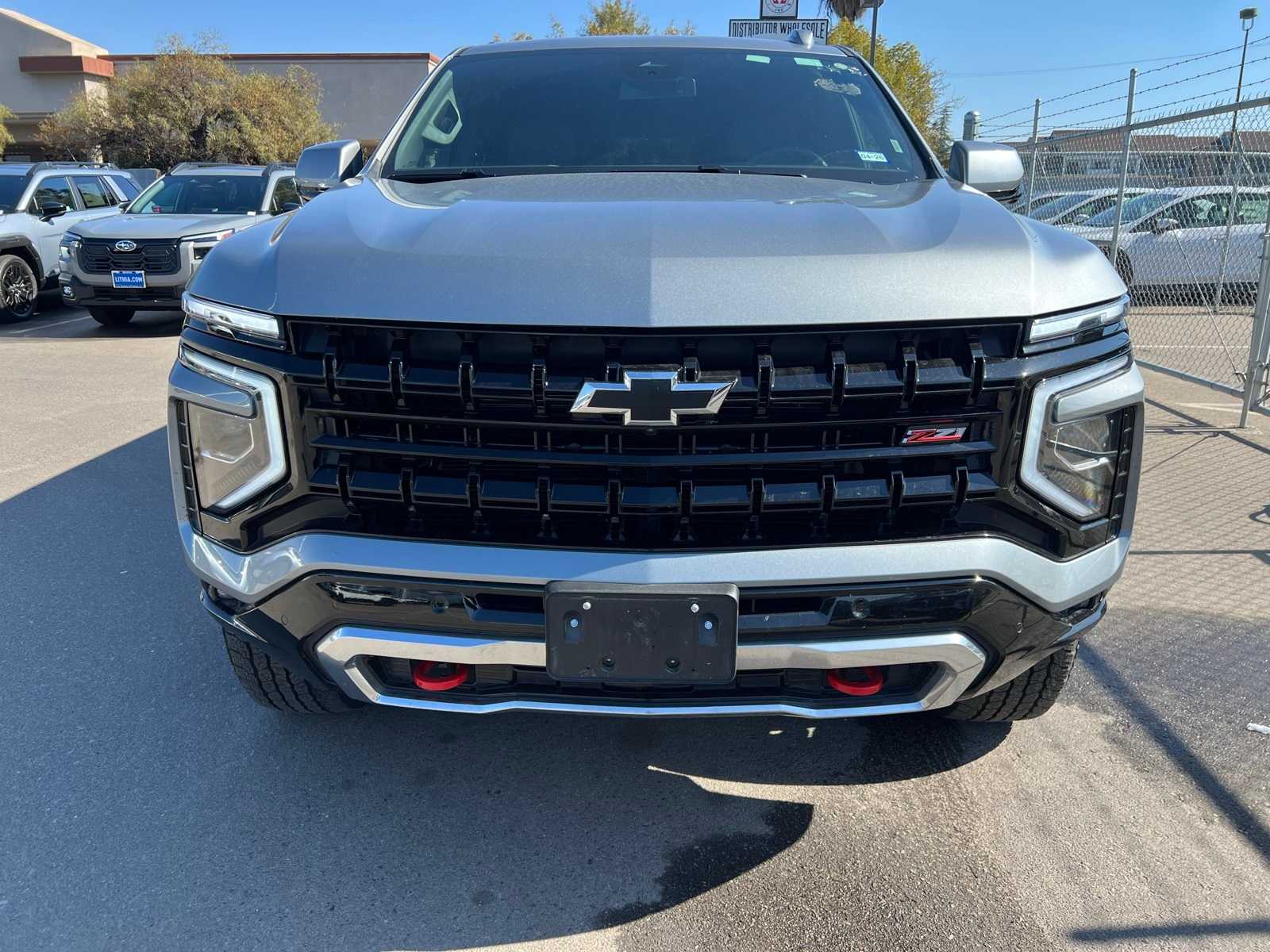 Thumbnail: 2025 Chevrolet Suburban - 10