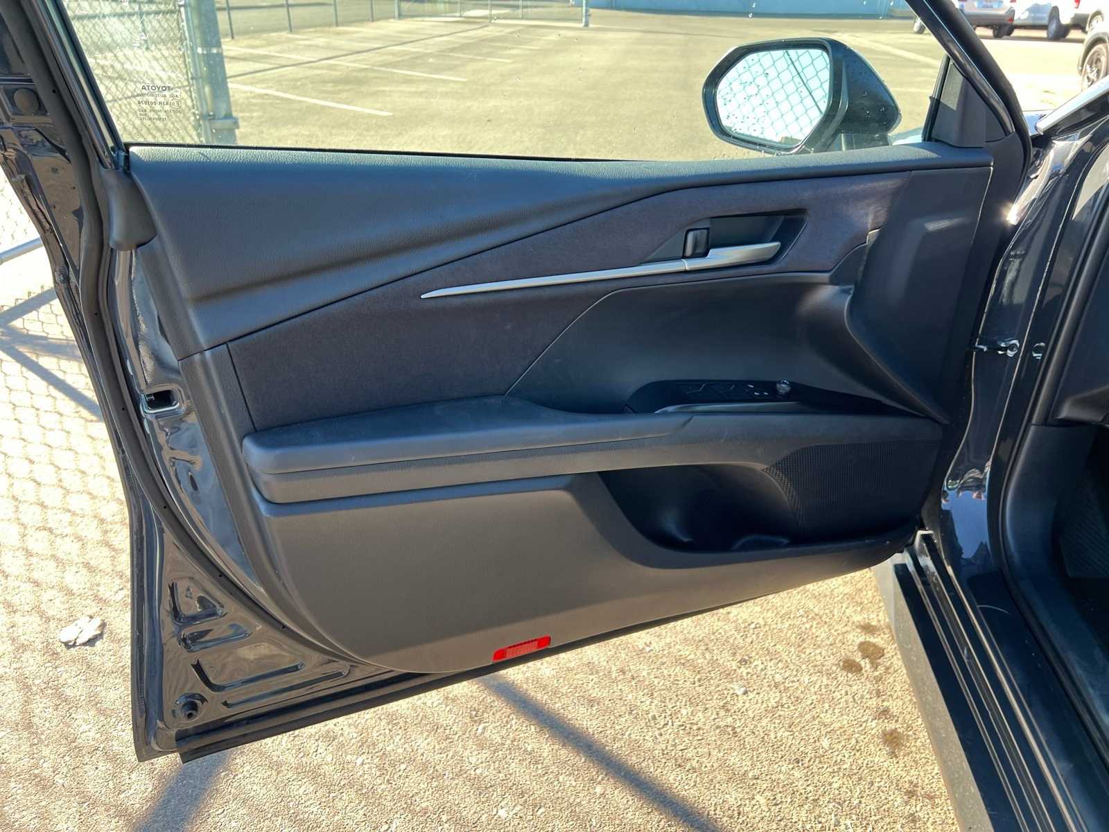 Thumbnail: 2025 Toyota Camry - 16