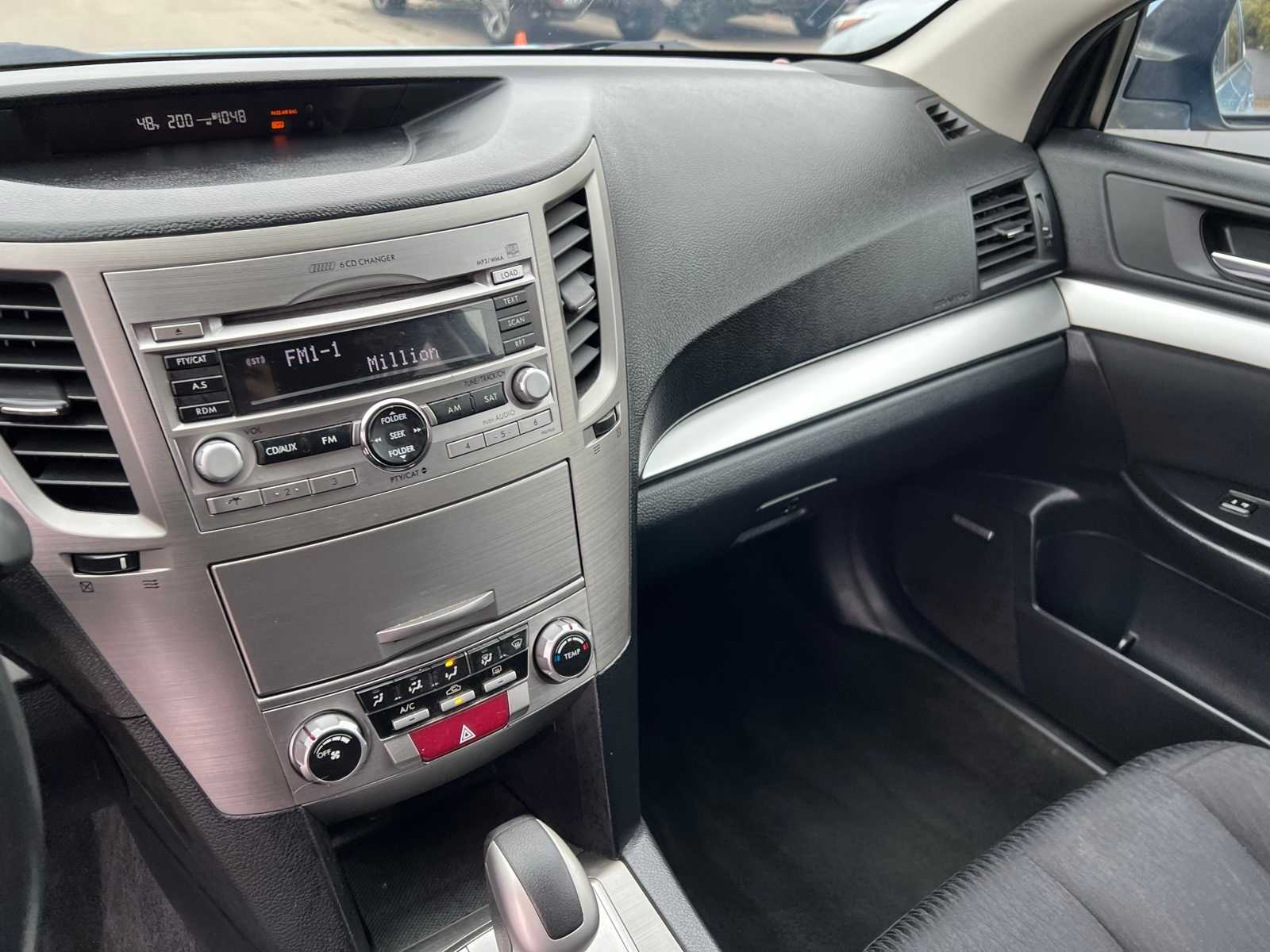 Thumbnail: 2011 Subaru Outback - 38