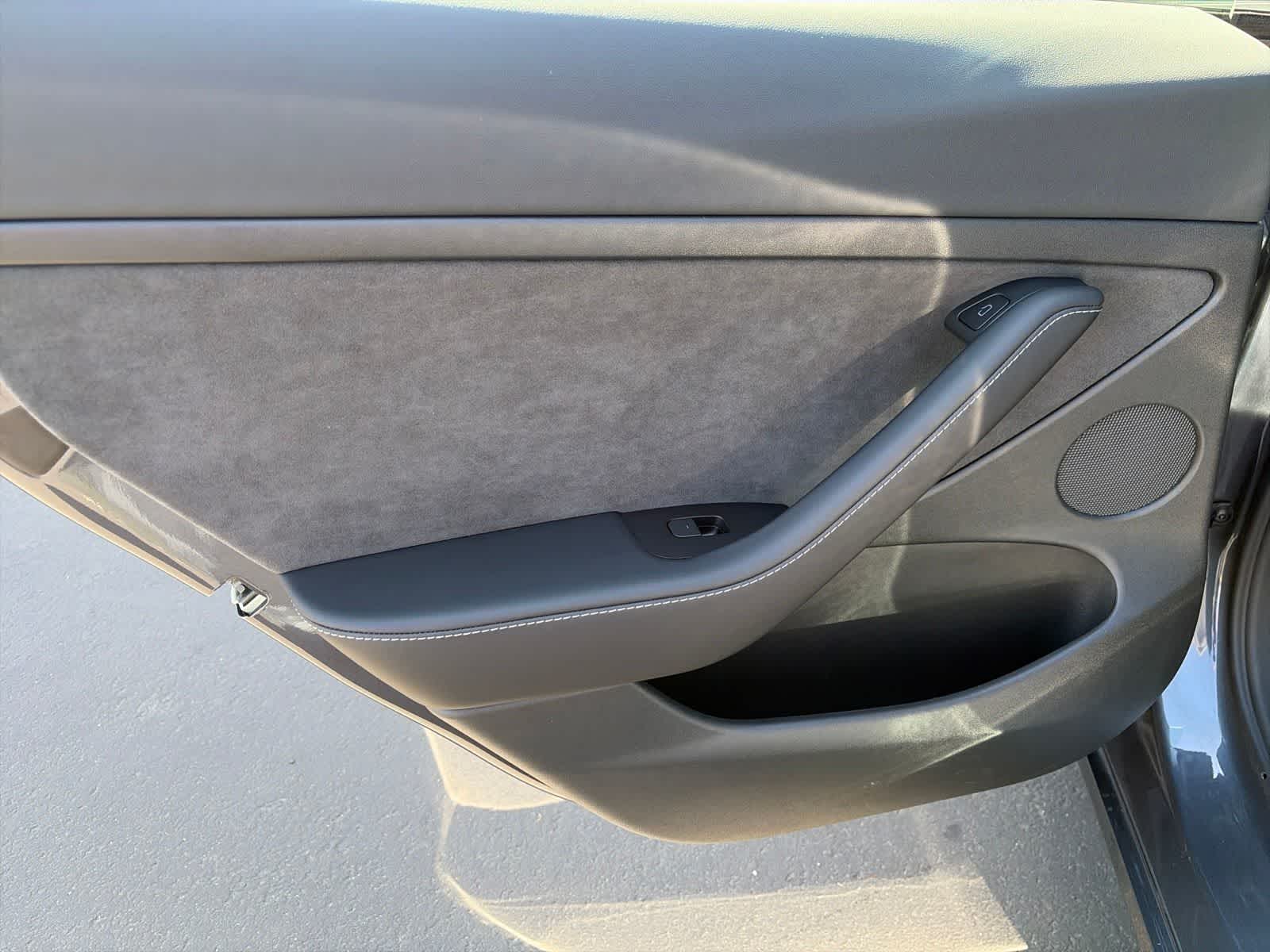 Thumbnail: 2023 Tesla Model 3 - 18
