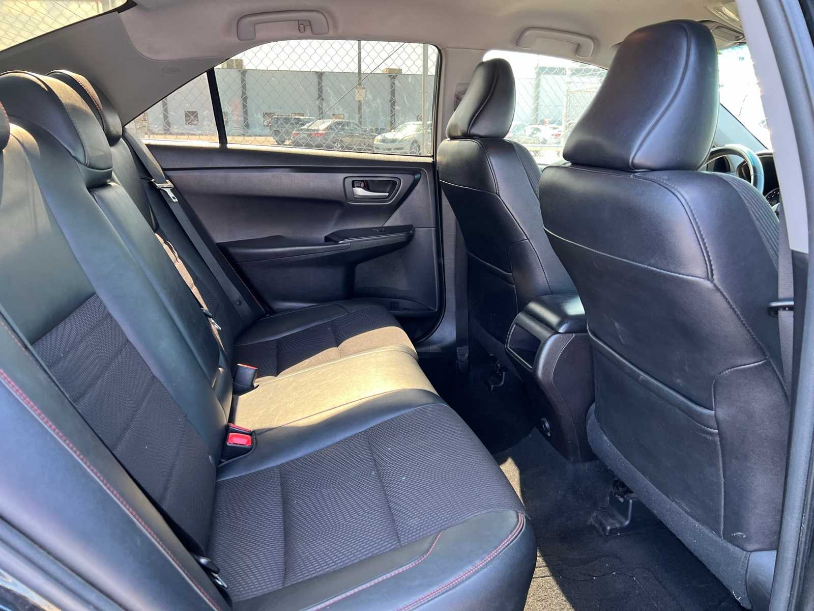 Thumbnail: 2017 Toyota Camry - 23