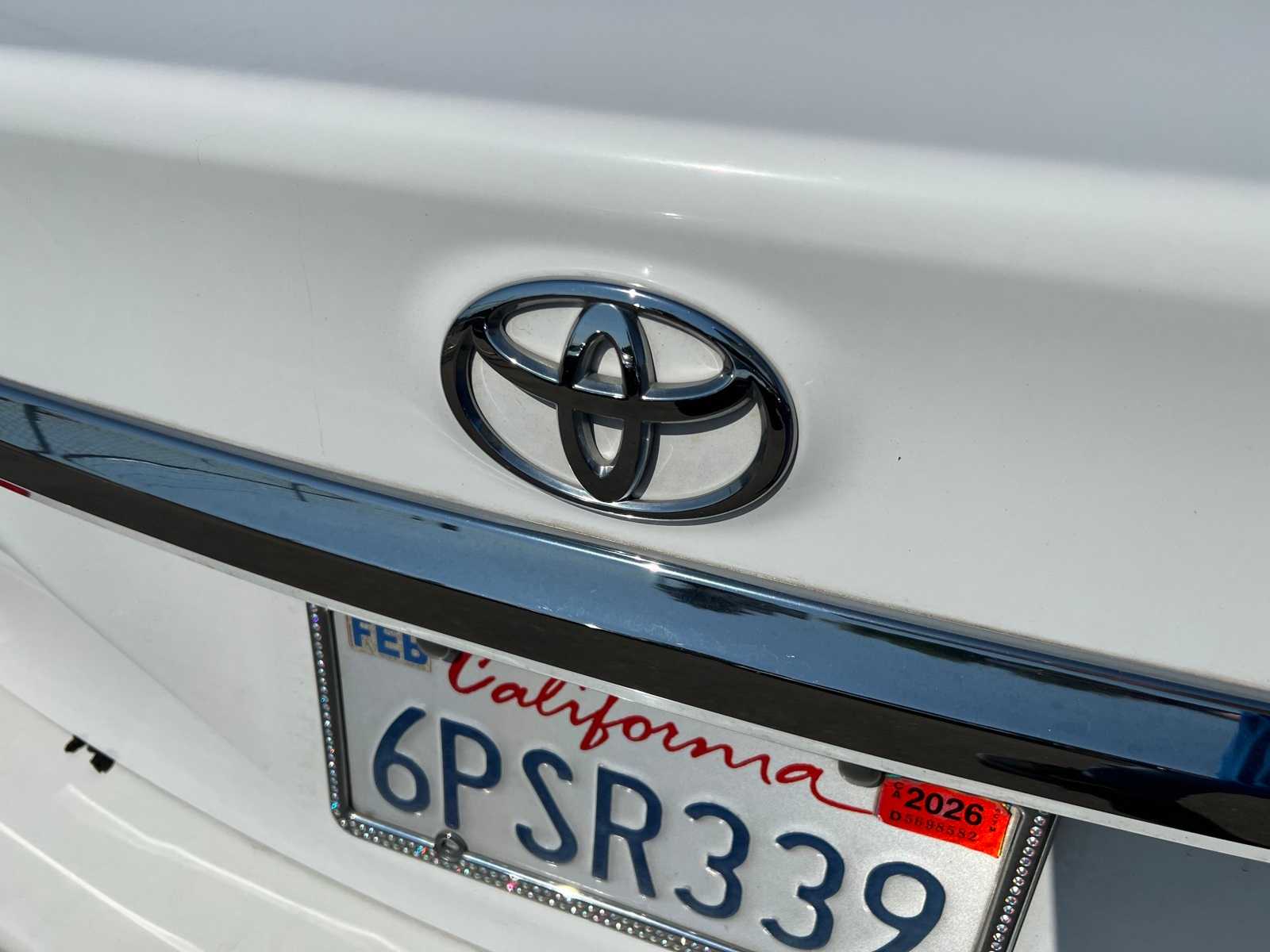 Thumbnail: 2011 Toyota Corolla - 6