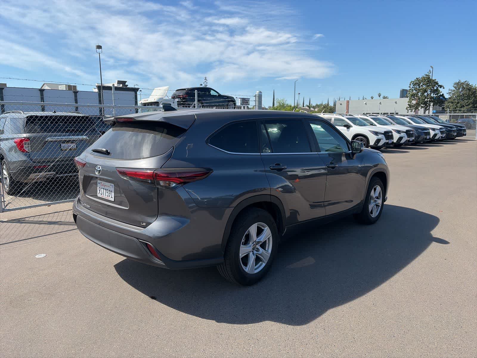 Thumbnail: 2025 Toyota Highlander - 13