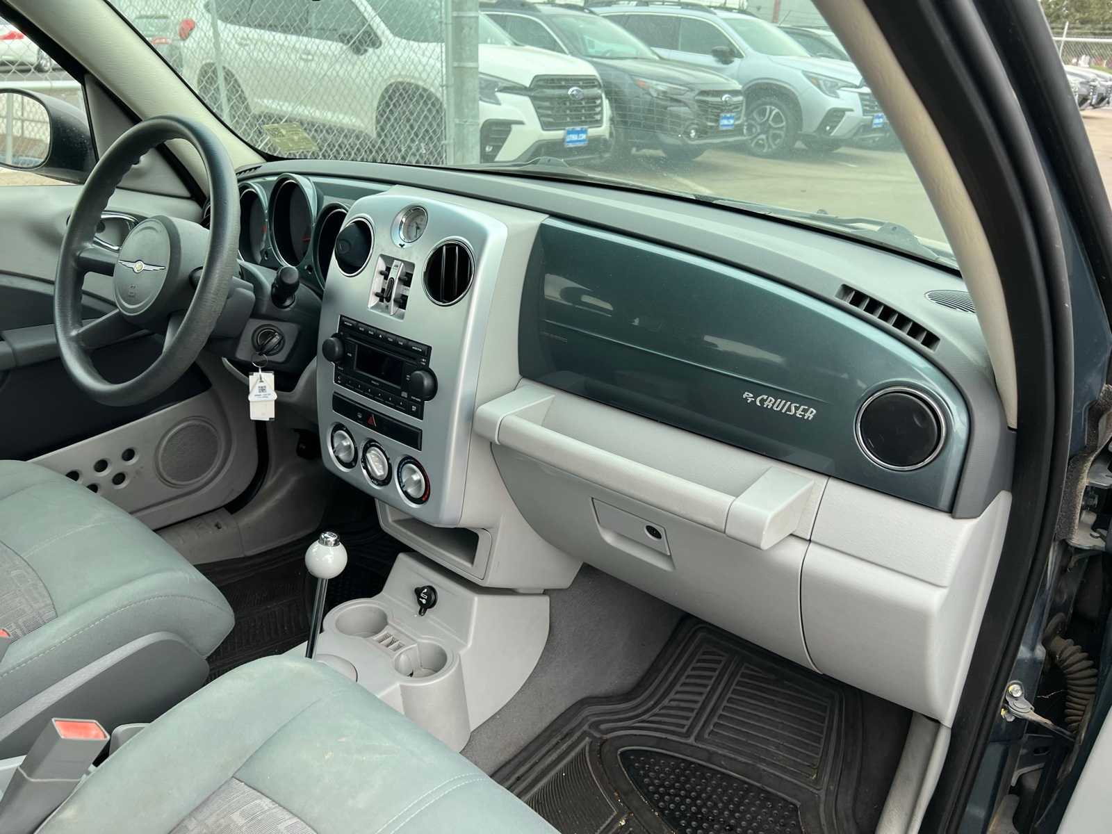 Thumbnail: 2006 Chrysler PT Cruiser - 24