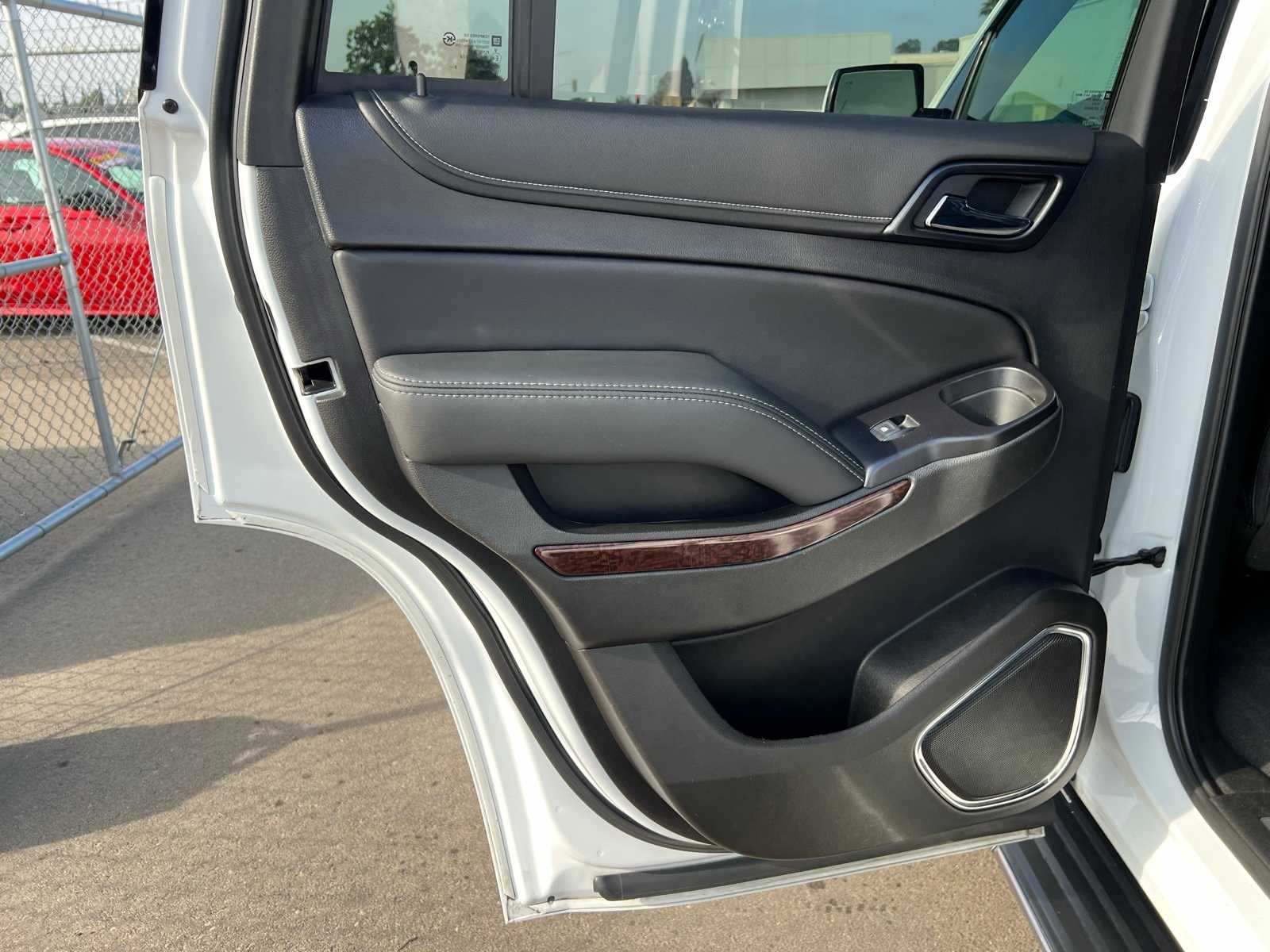 Thumbnail: 2019 GMC Yukon - 19