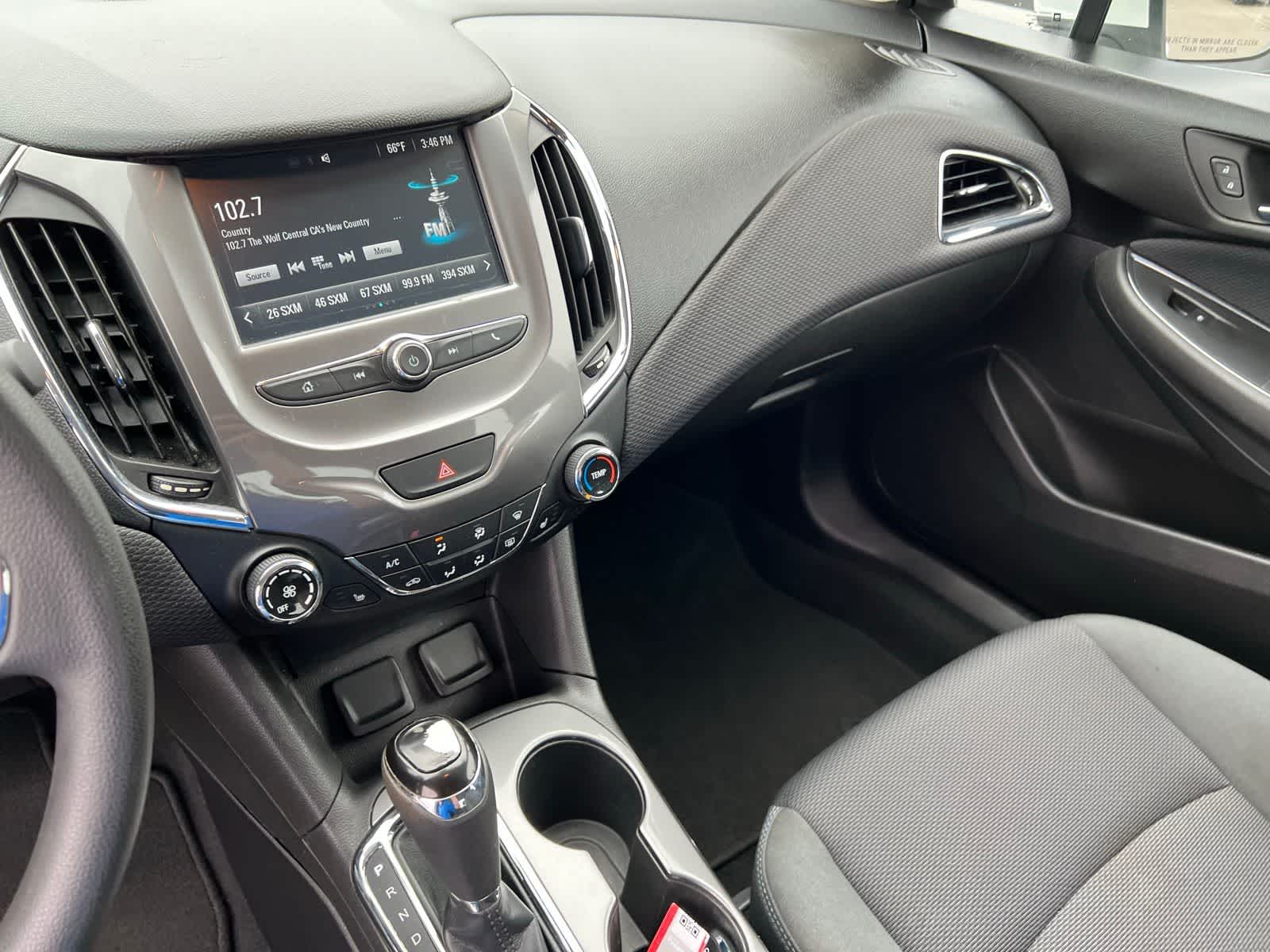 Thumbnail: 2016 Chevrolet Cruze - 38