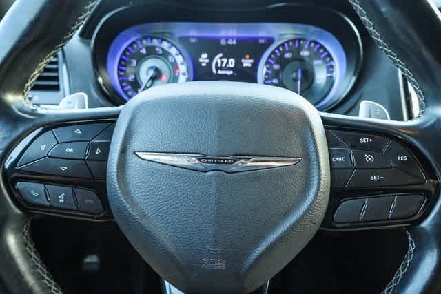 Thumbnail: 2018 Chrysler 300 - 35